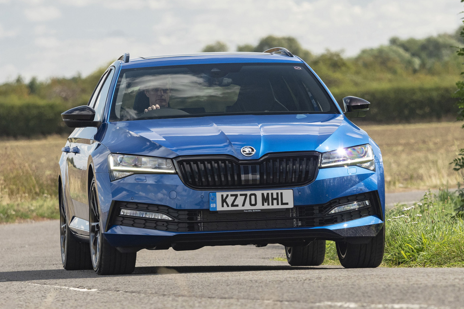 18 Skoda Superb Estate 2021 RT update on road front