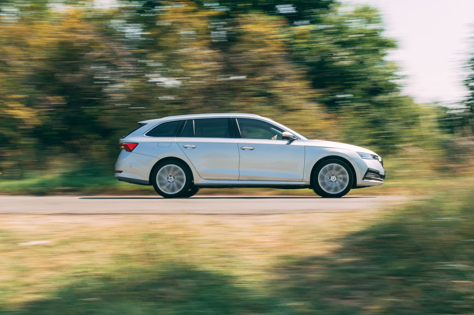 Skoda Octavia Estate 2020 road test review - hero side