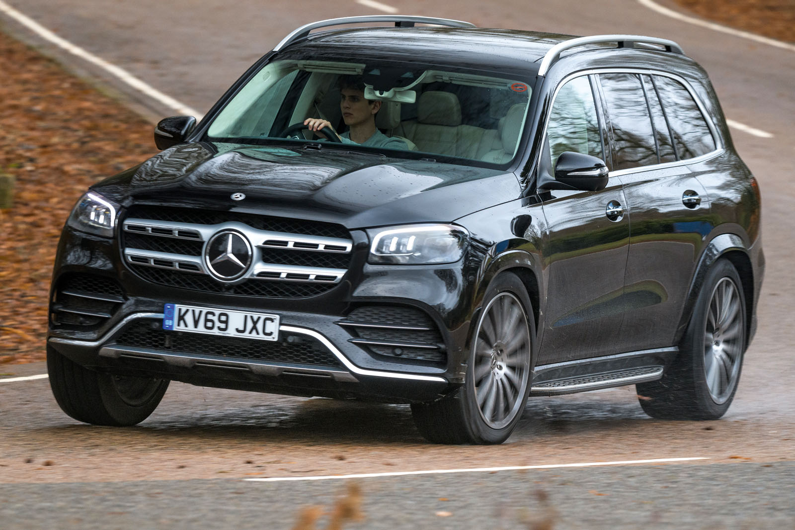 Mercedes-Benz GLS 2020 road test review - cornering front