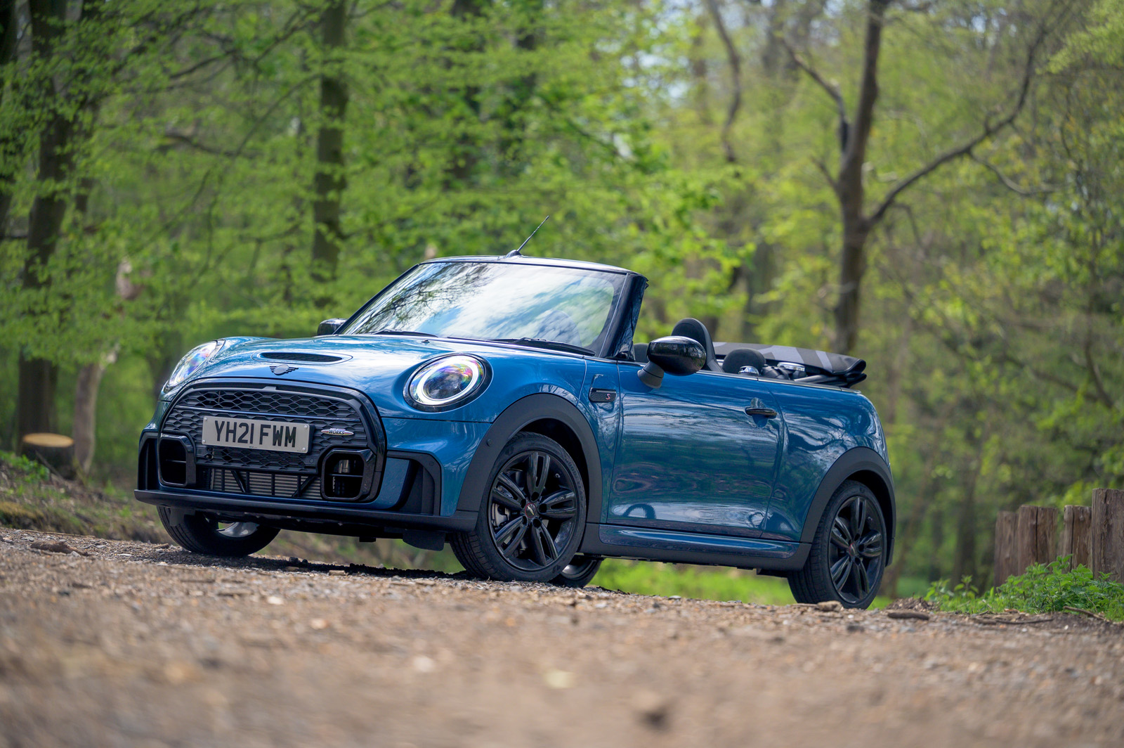 25 Mini Convertible 2021 RT static