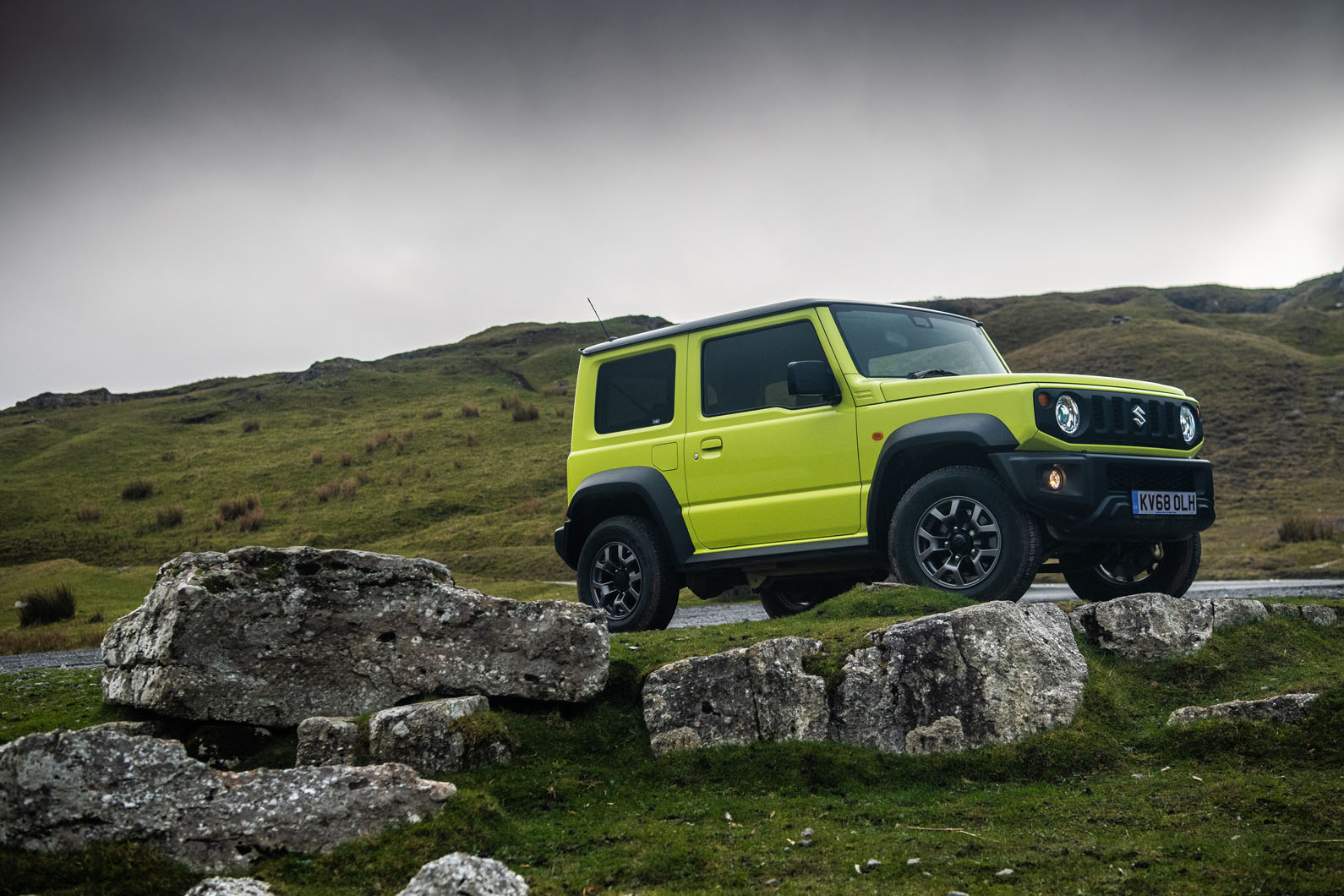 Suzuki Jimny 2018 road test review - hero static