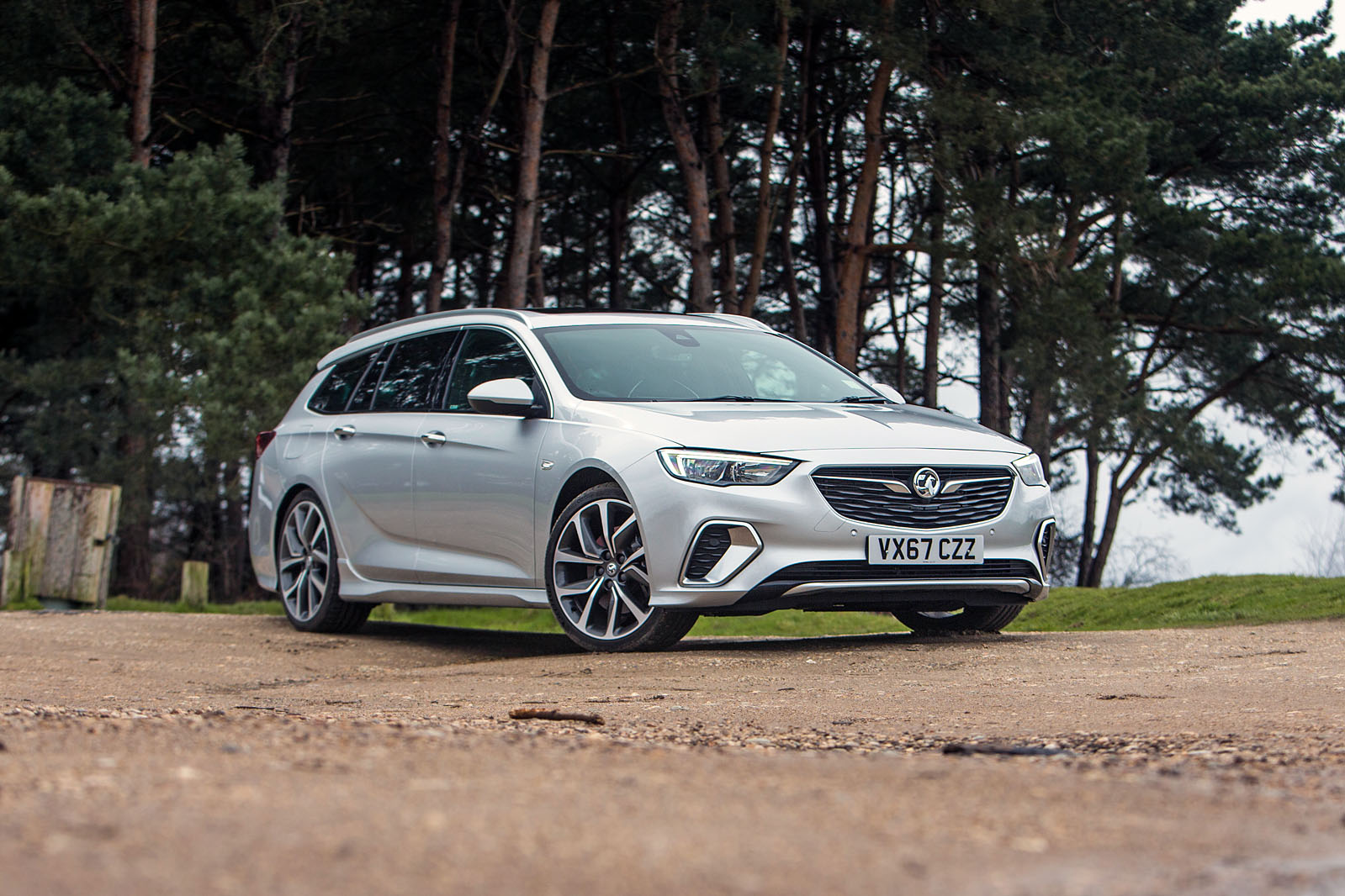 Vauxhall Insignia Sports Tourer GSI review static hero