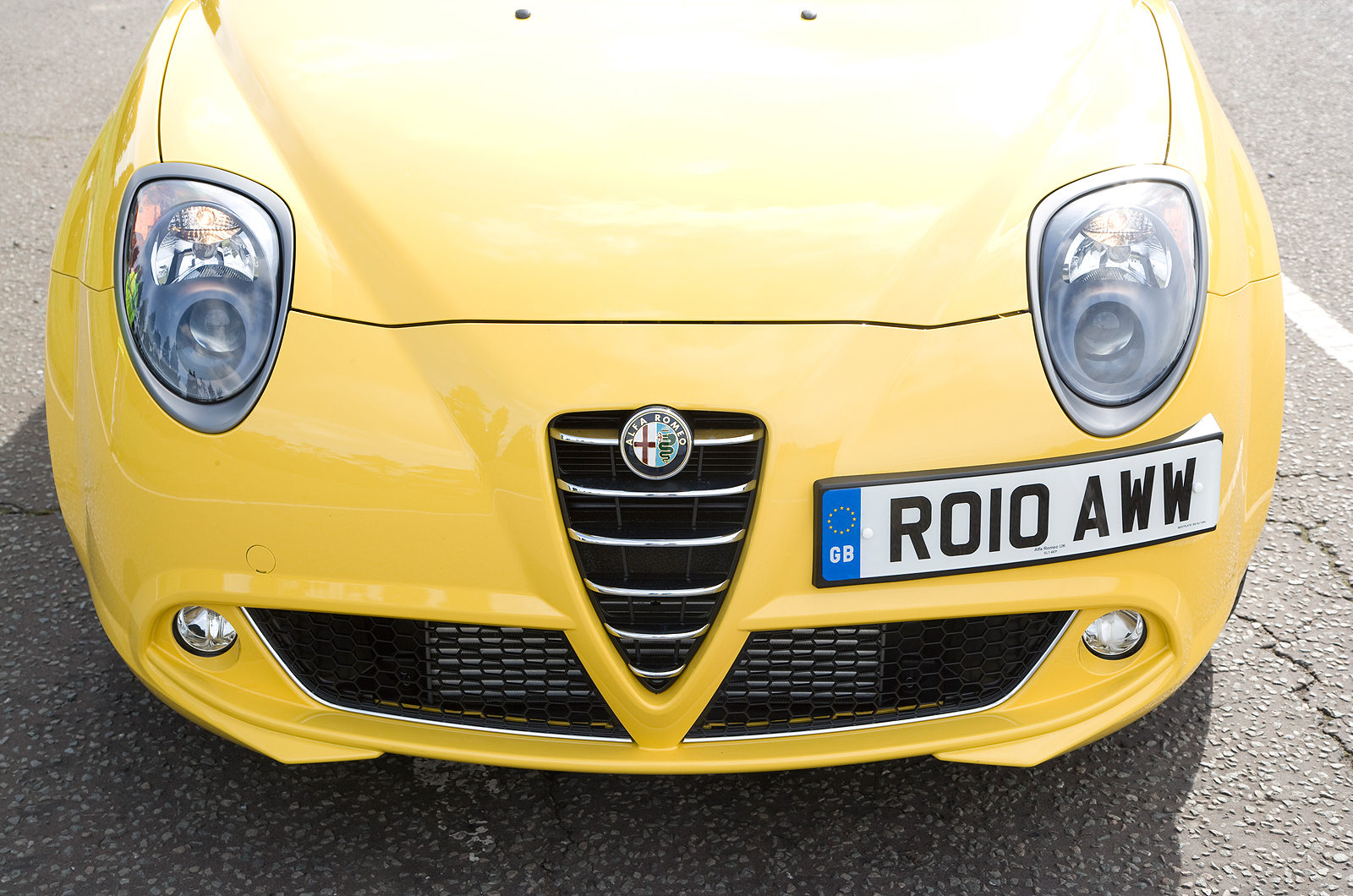 Alfa Romeo Mito Cloverleaf front grille