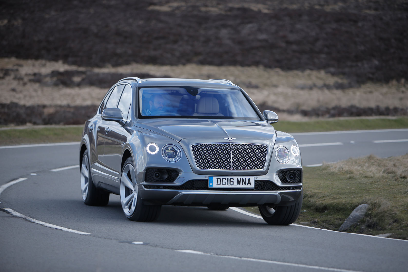 Bentley Bentayga cornering