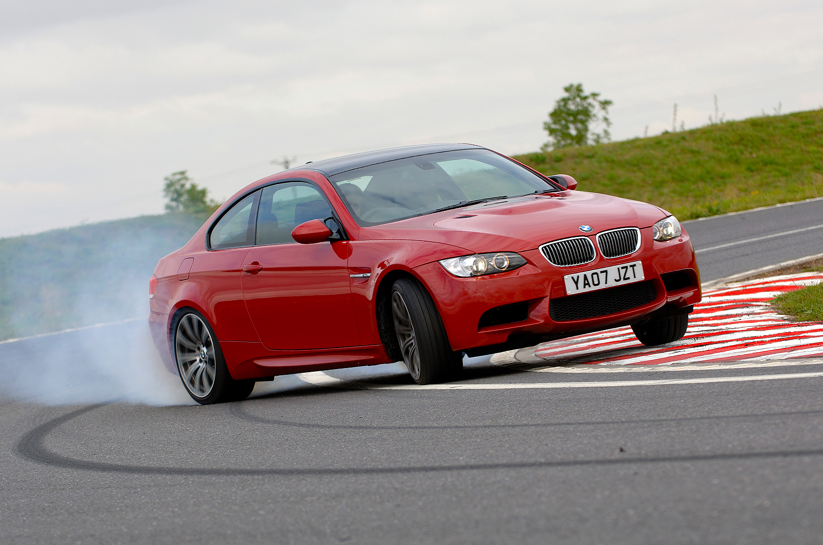 BMW M3 Coupé hard cornering