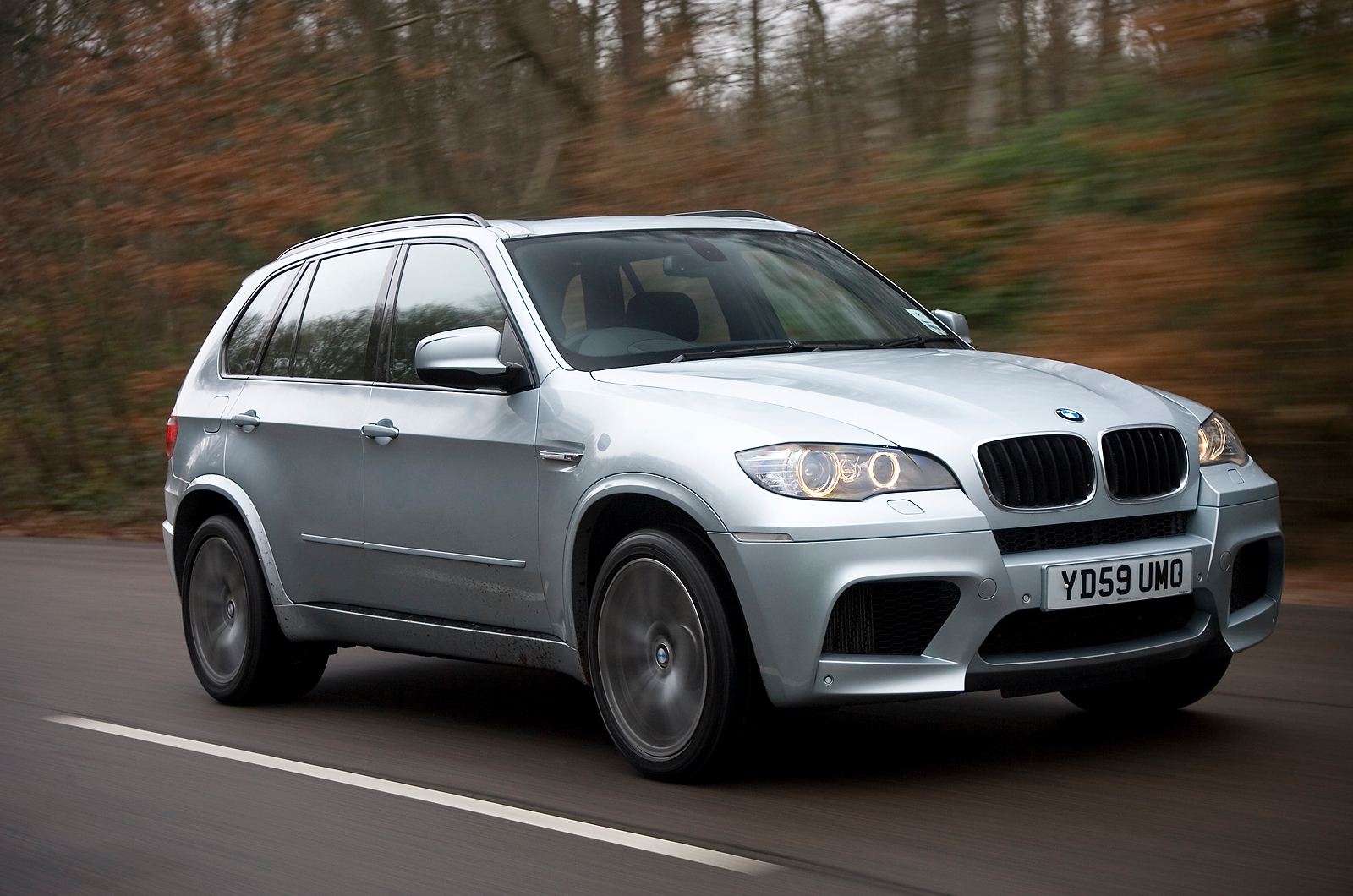 BMW X5 has active steering