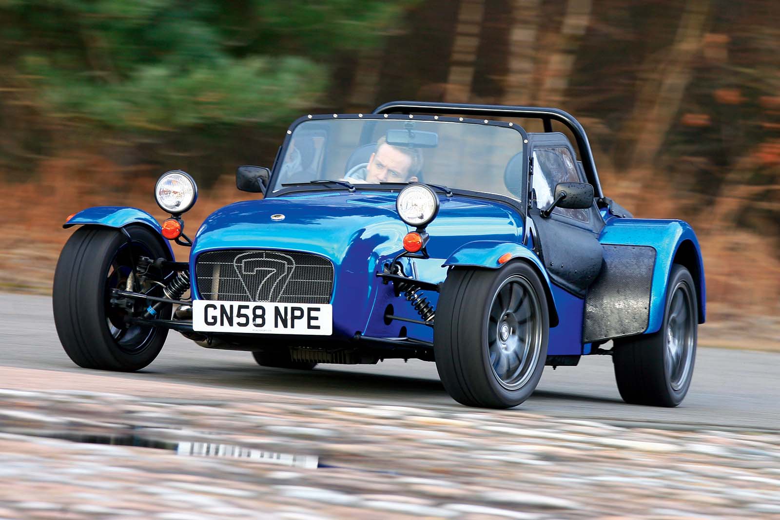 https://autocar-prod.codeenigma.net/Caterham%20Seven%201.6%20Roadsport%20