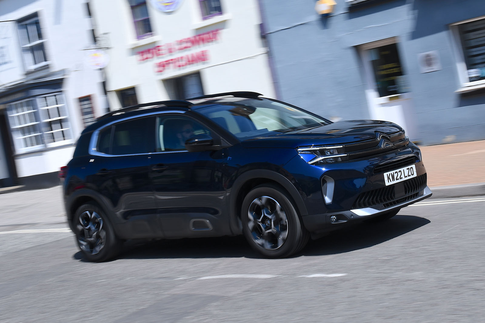 https://autocar-prod.codeenigma.net/best%20small%20suvs%20citroen%20c5%20aircross