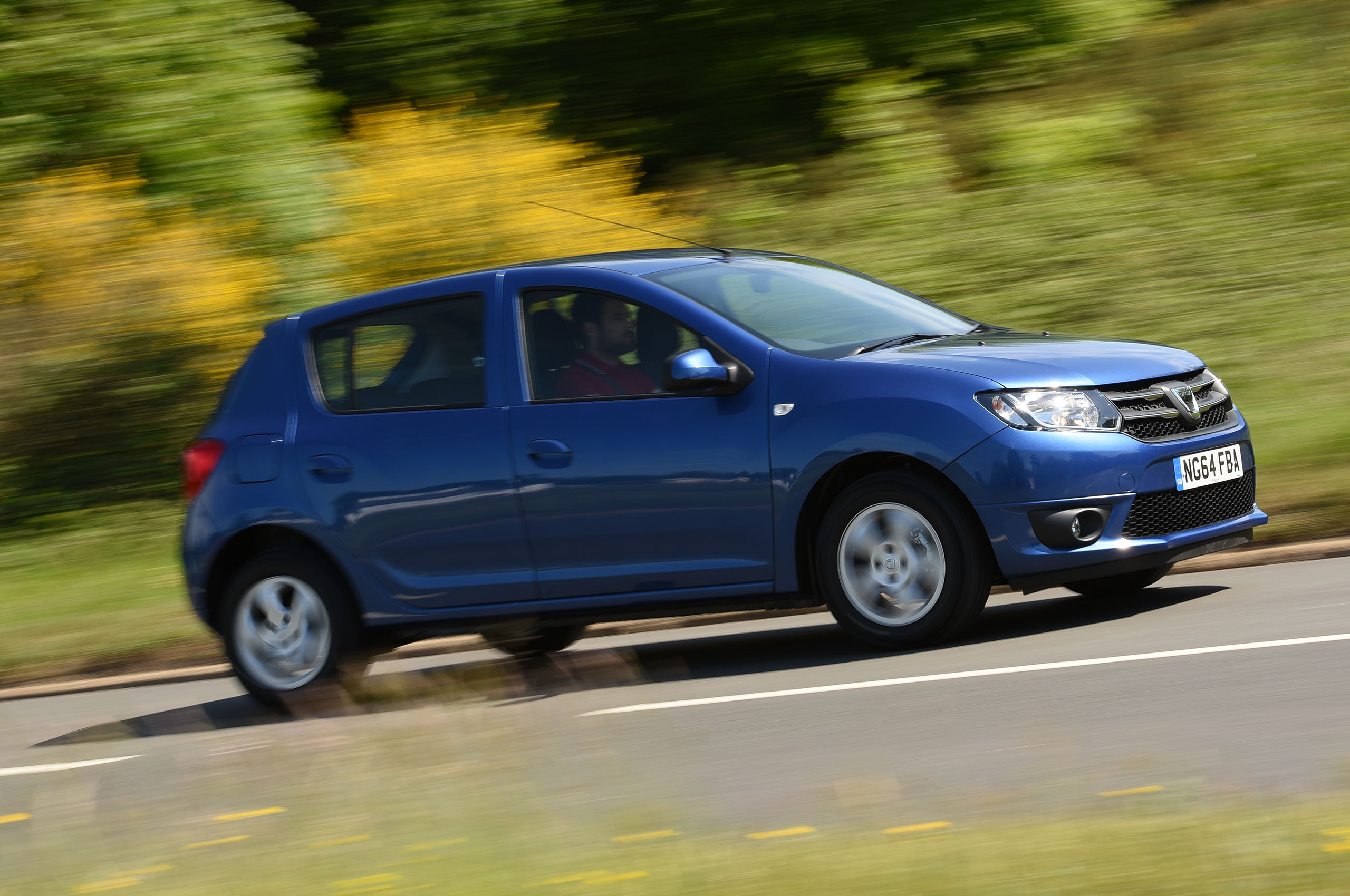 Dacia Sandero cornering