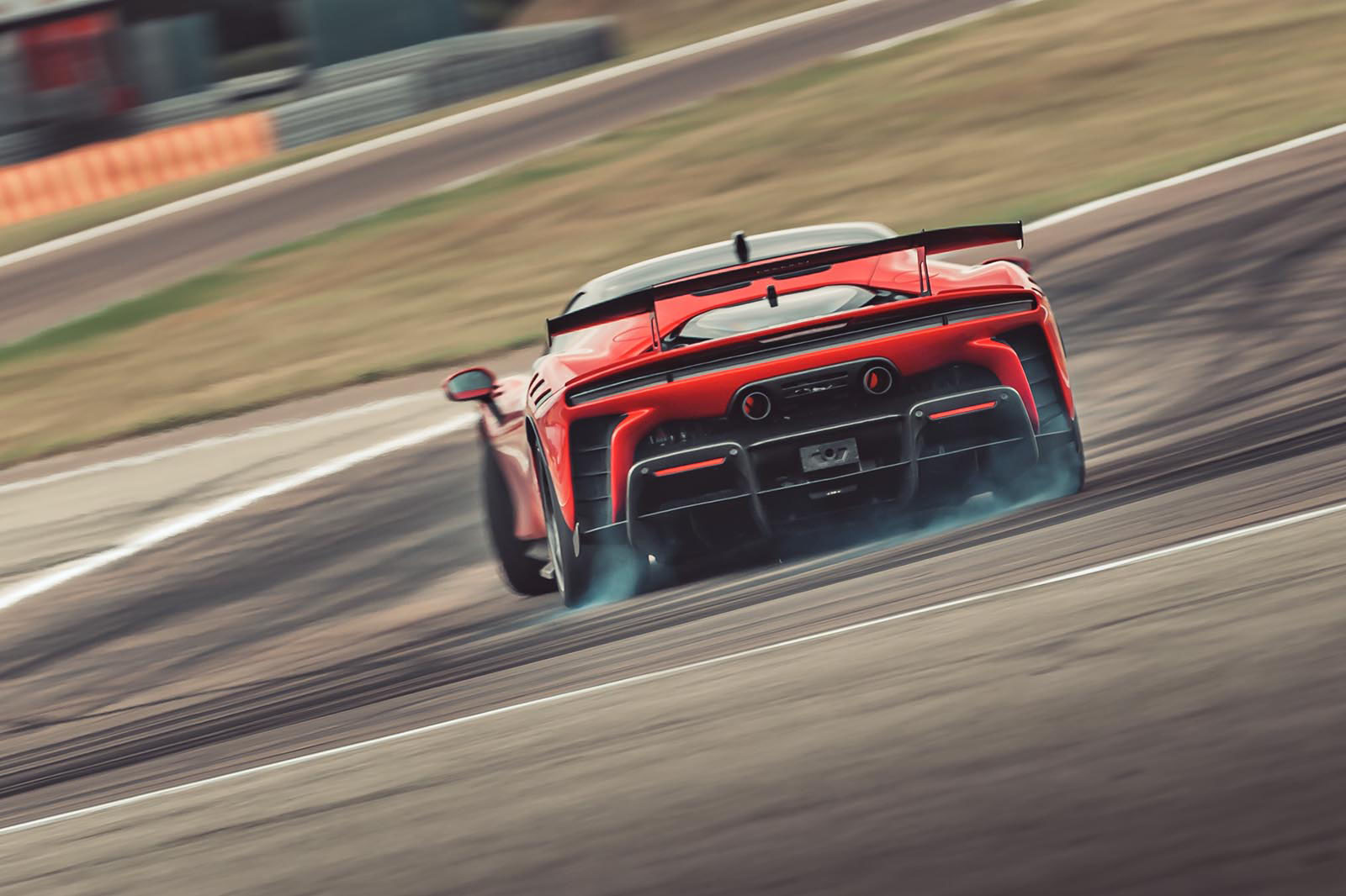 ferrari sf90 xx stradale 2023 03 cornering rear drift