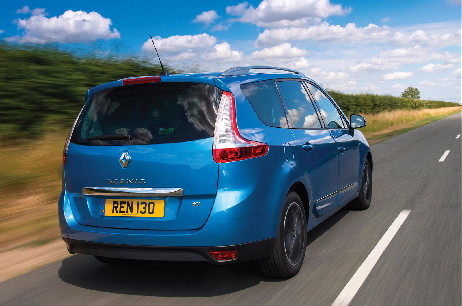 Renault Grand Scenic rear quarter