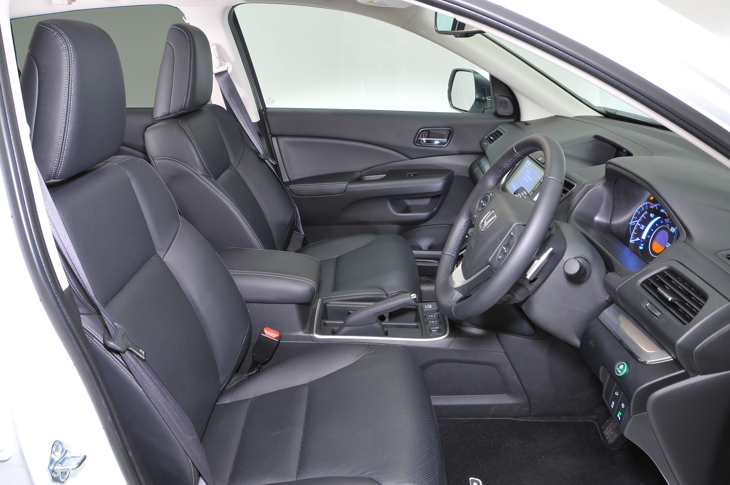 Honda CR-V interior