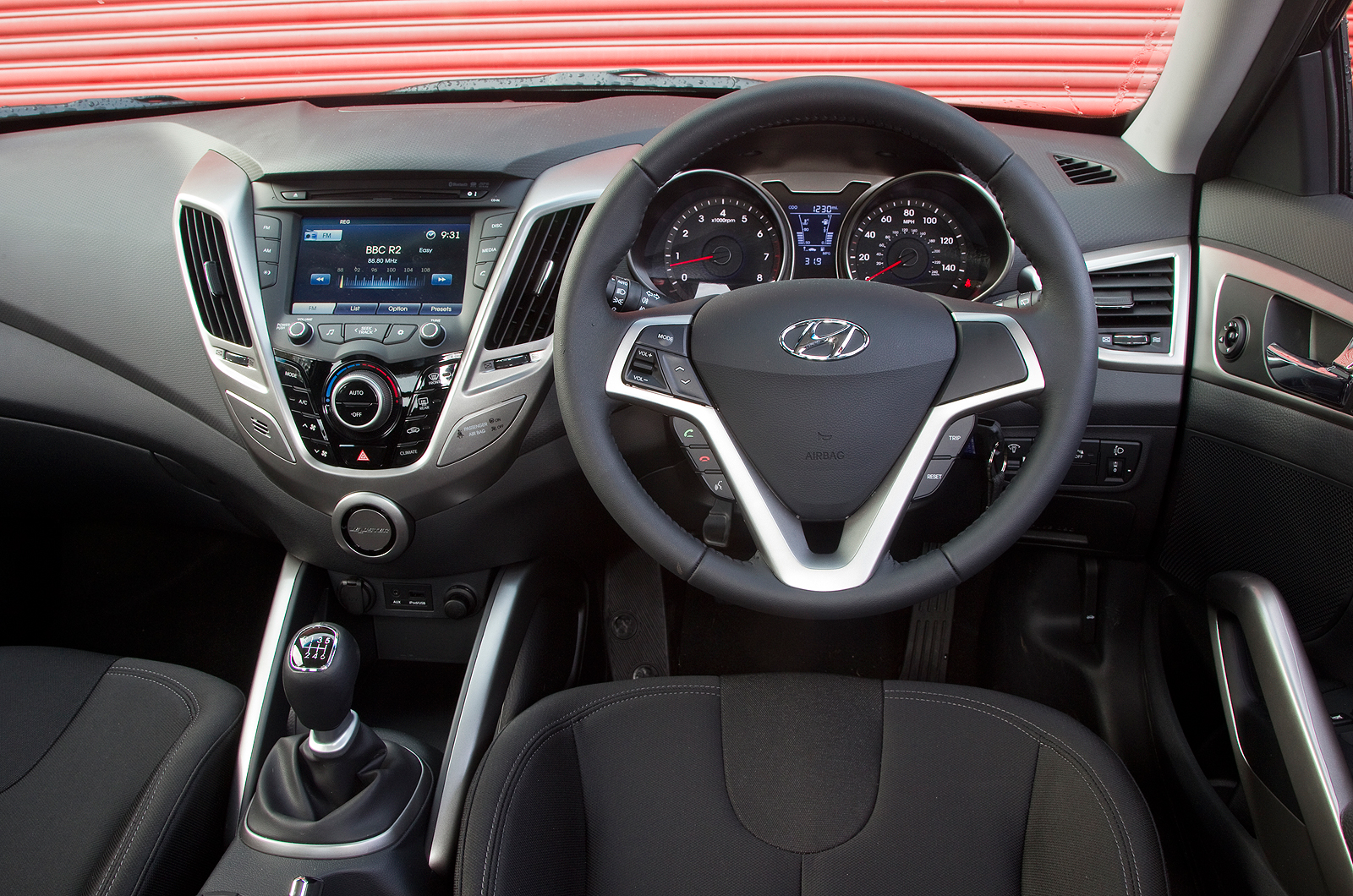 Hyundai Veloster dashboard