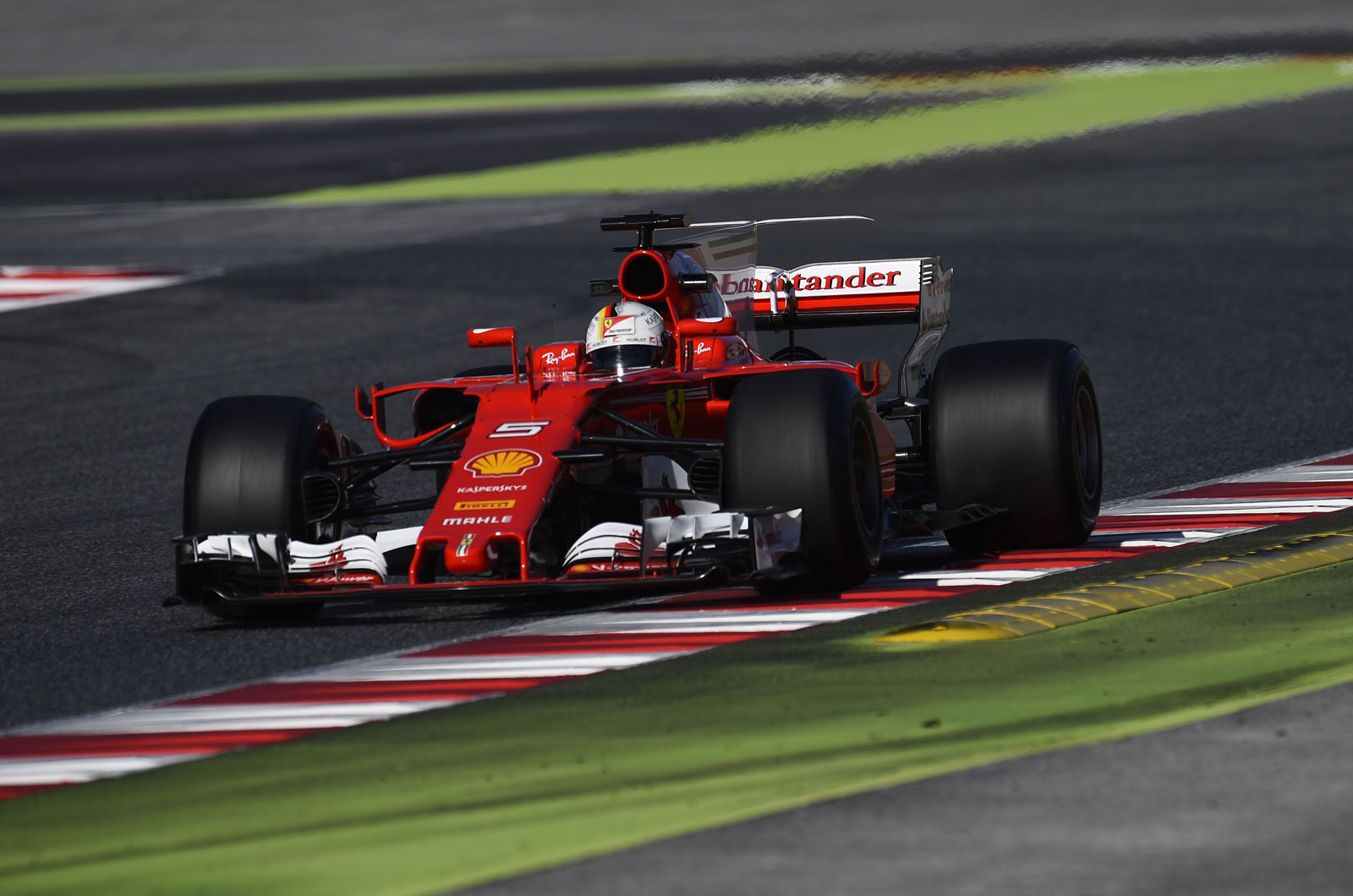 170031 Test barcelona sebastian vettel