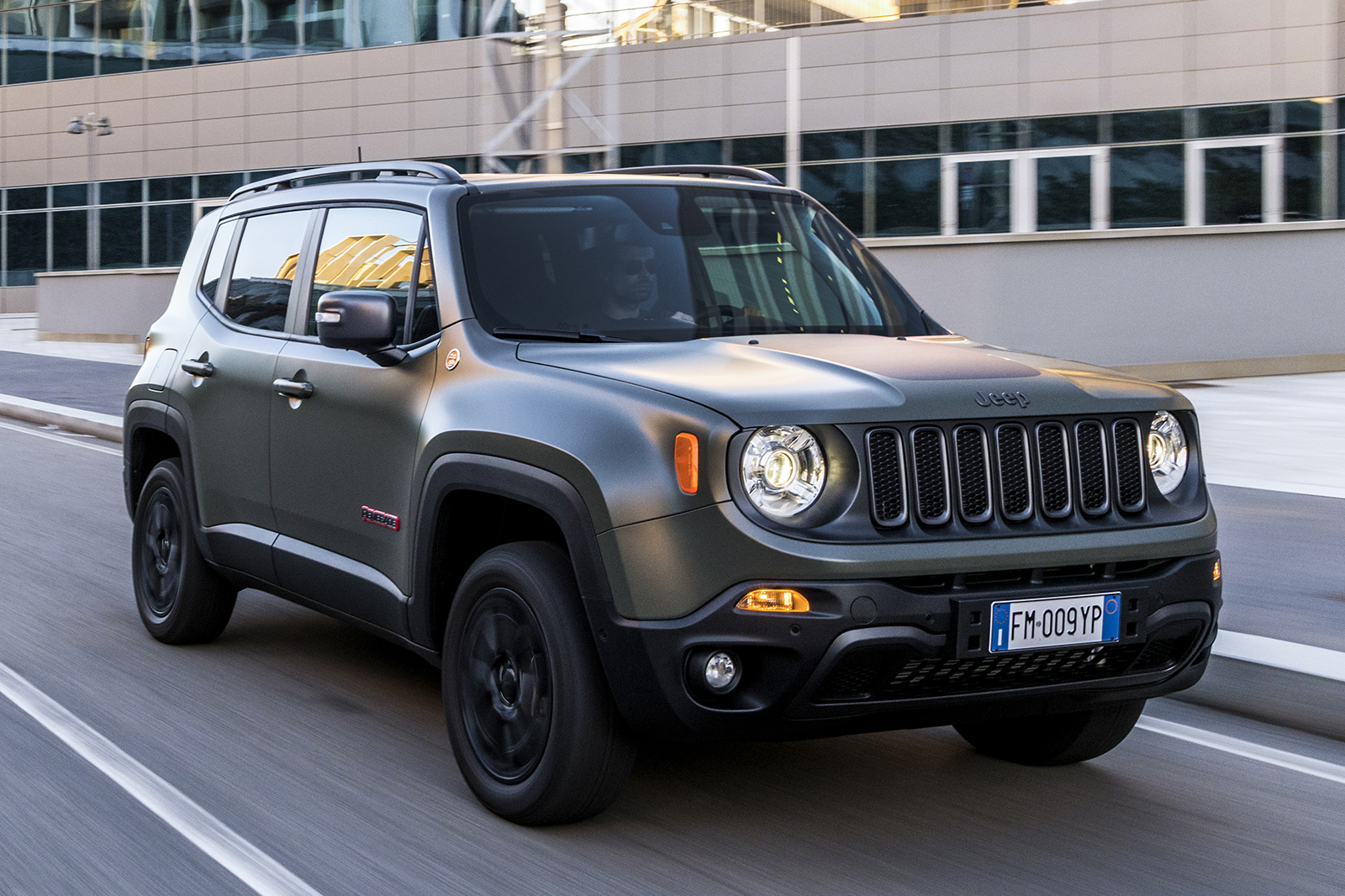 180129 Jeep renegade my18 20