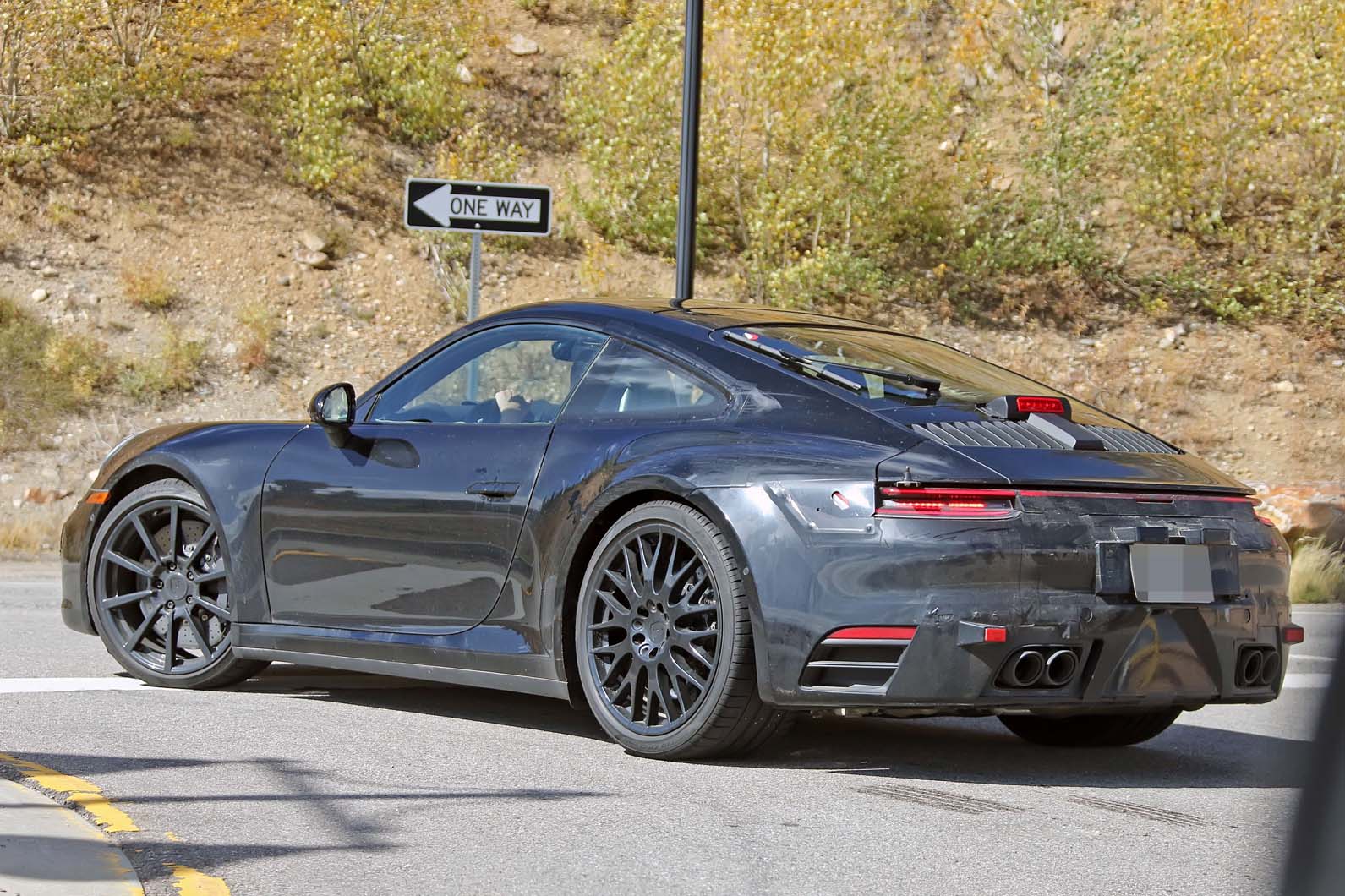911m07 1