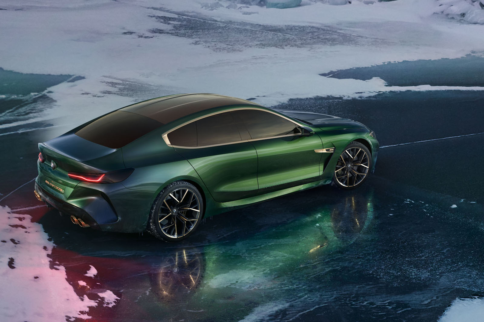 Bmw m8 2040