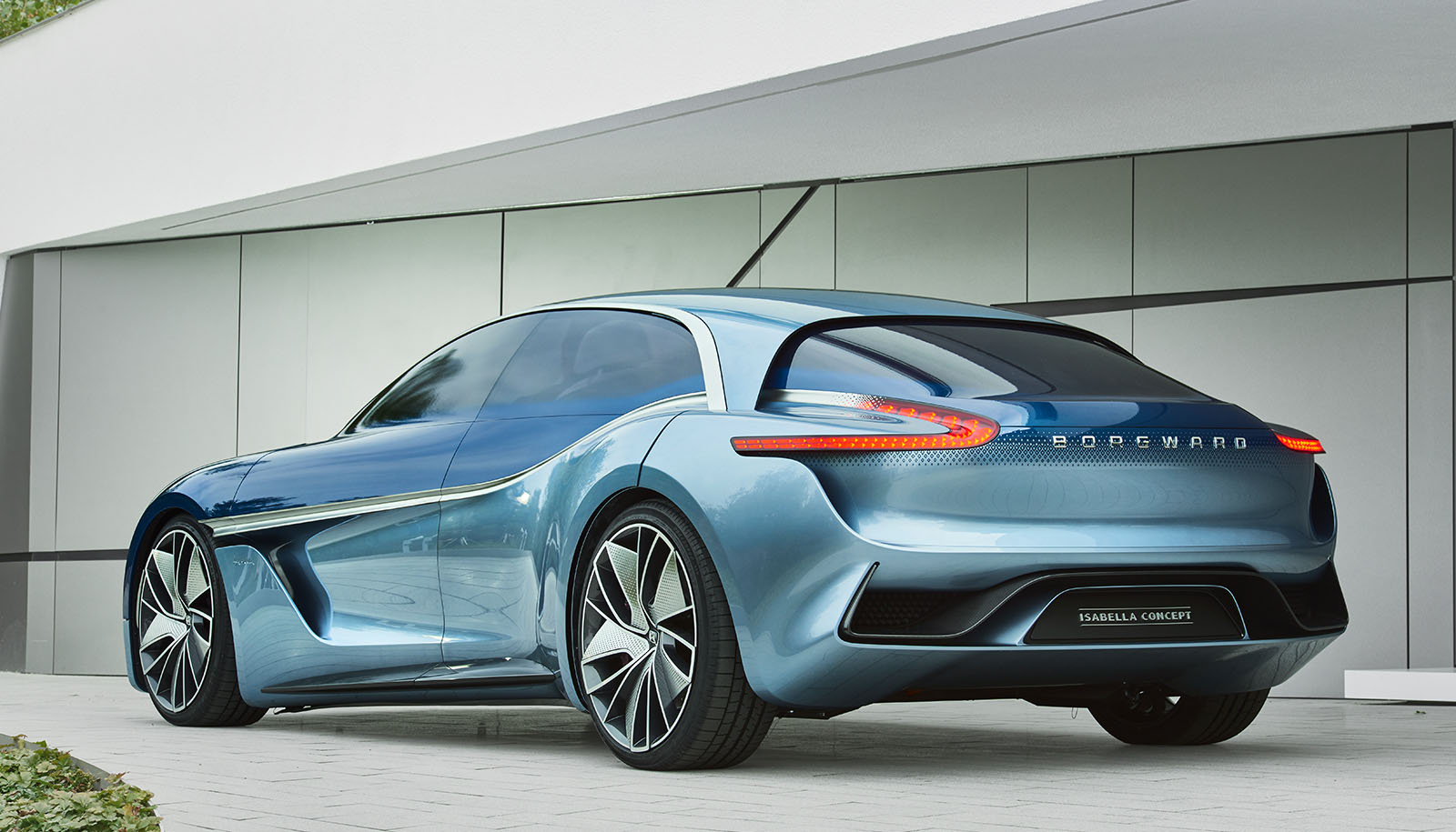 Isabella exterior 07