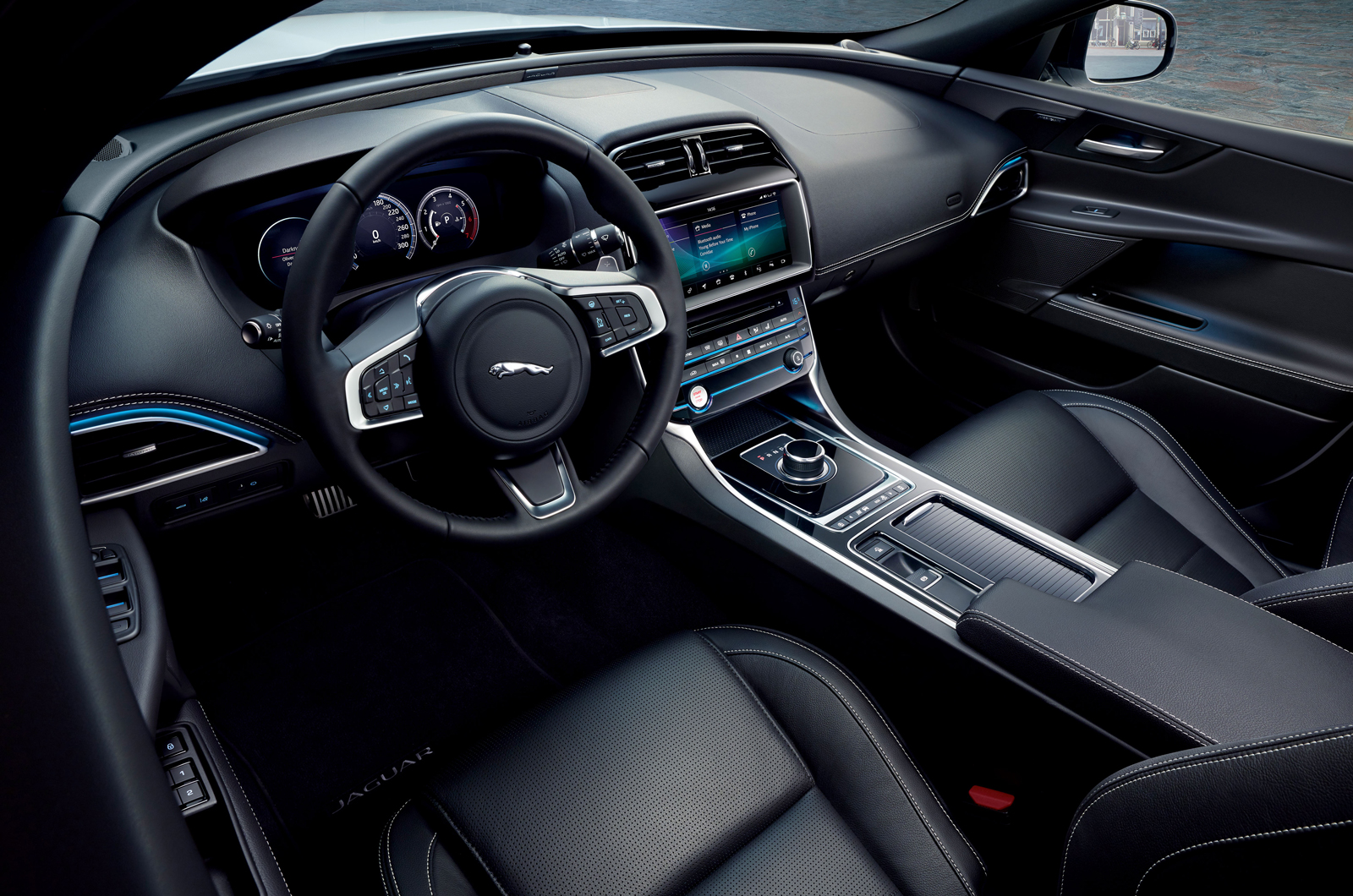 J xe landmark 19my 190418 006 glhd