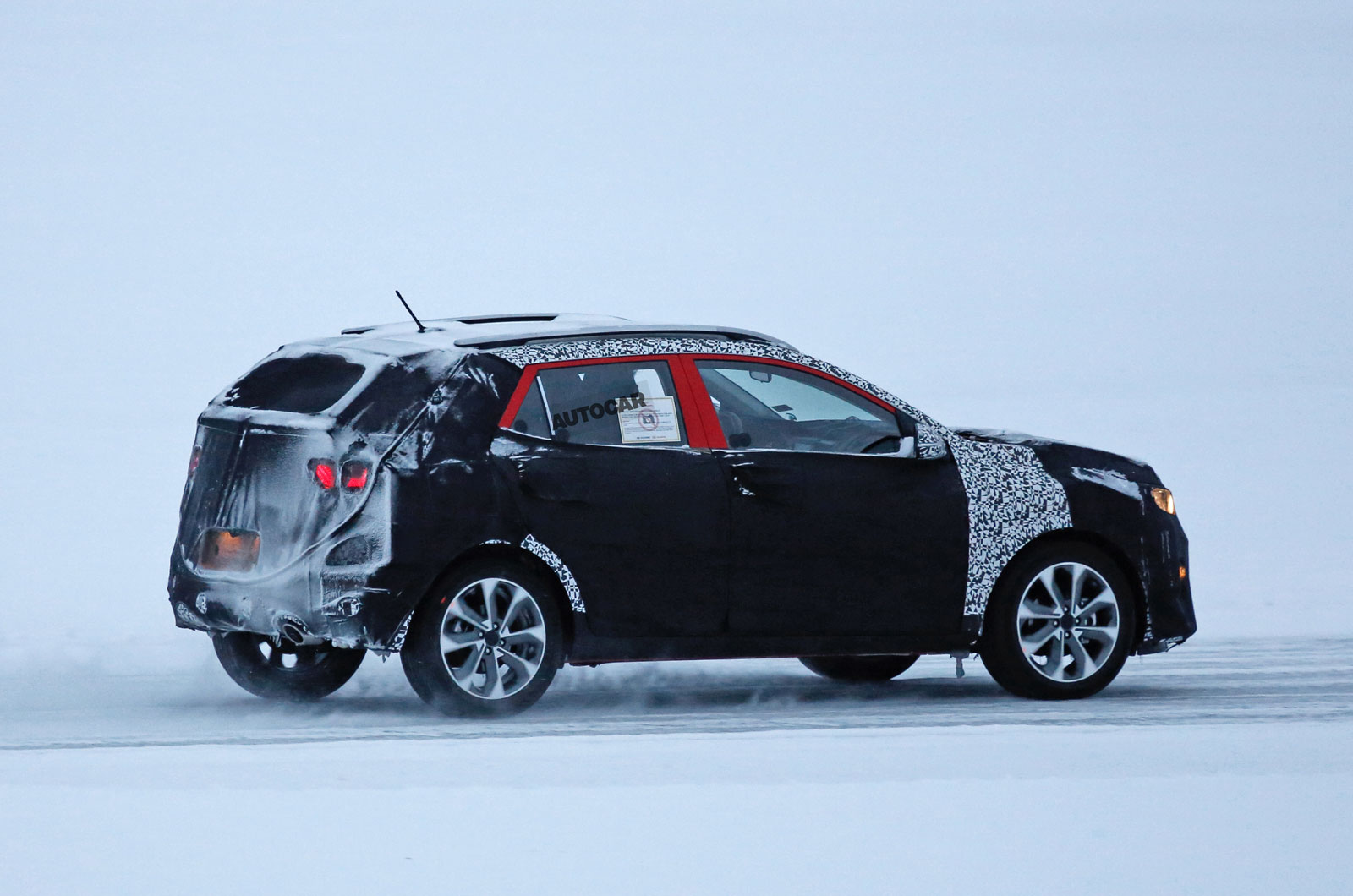 Kia stonic 007