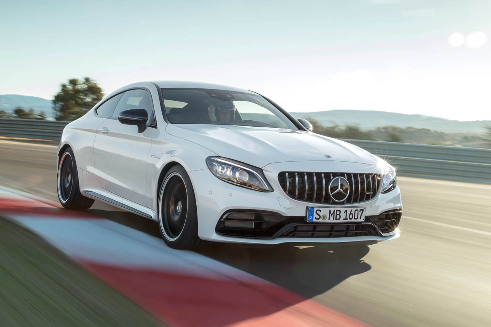 Merc c63 web 4394