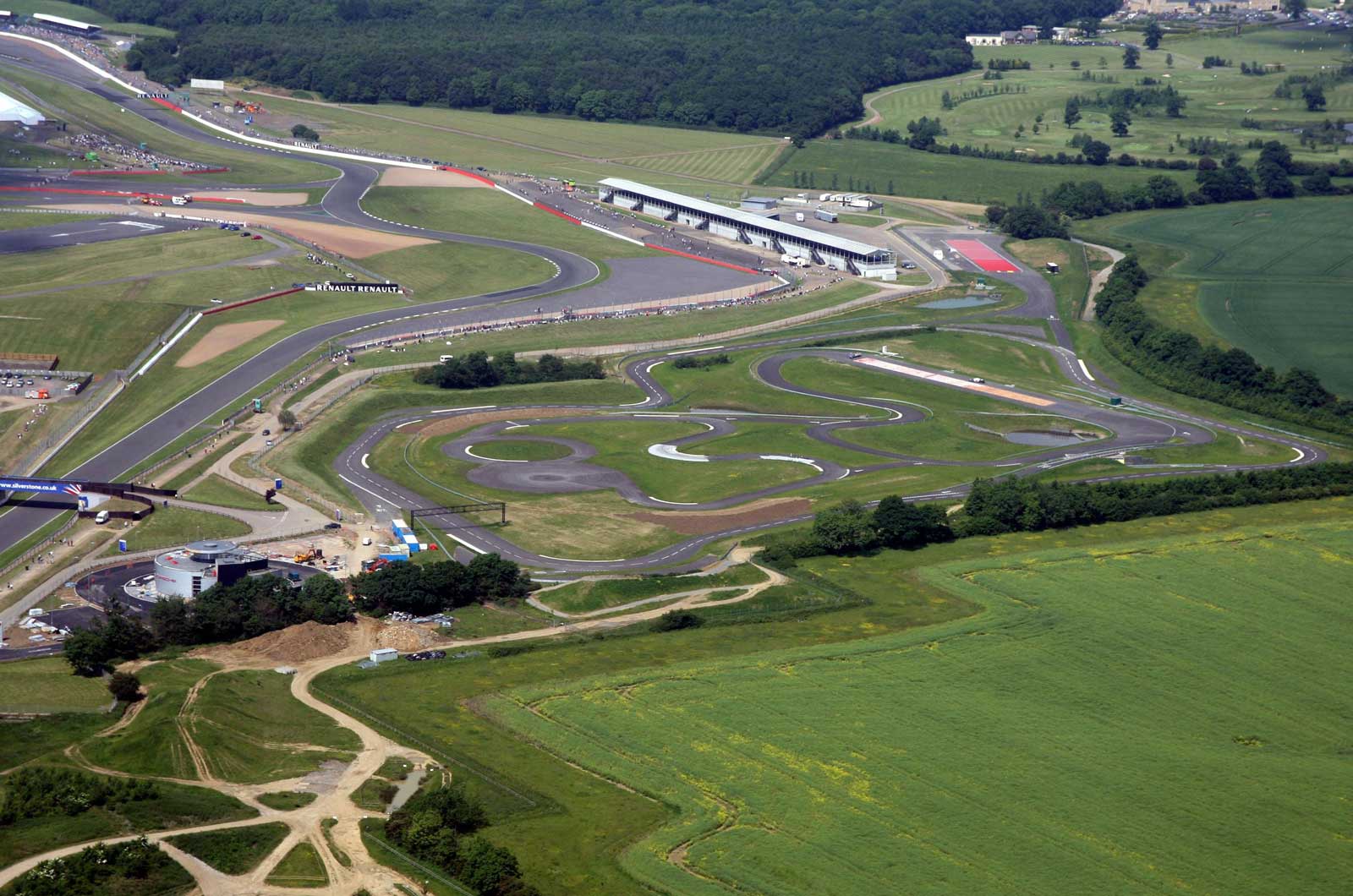 Pofsche driving centre