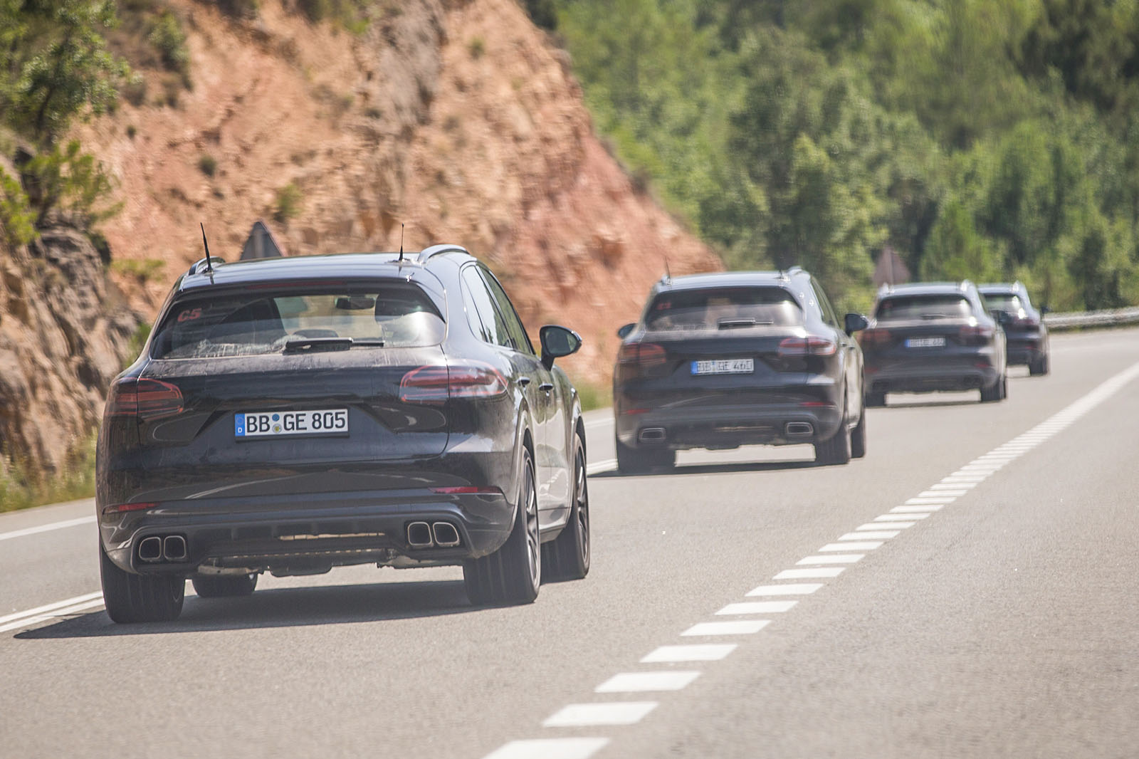 Porsche cayeneeproto 661