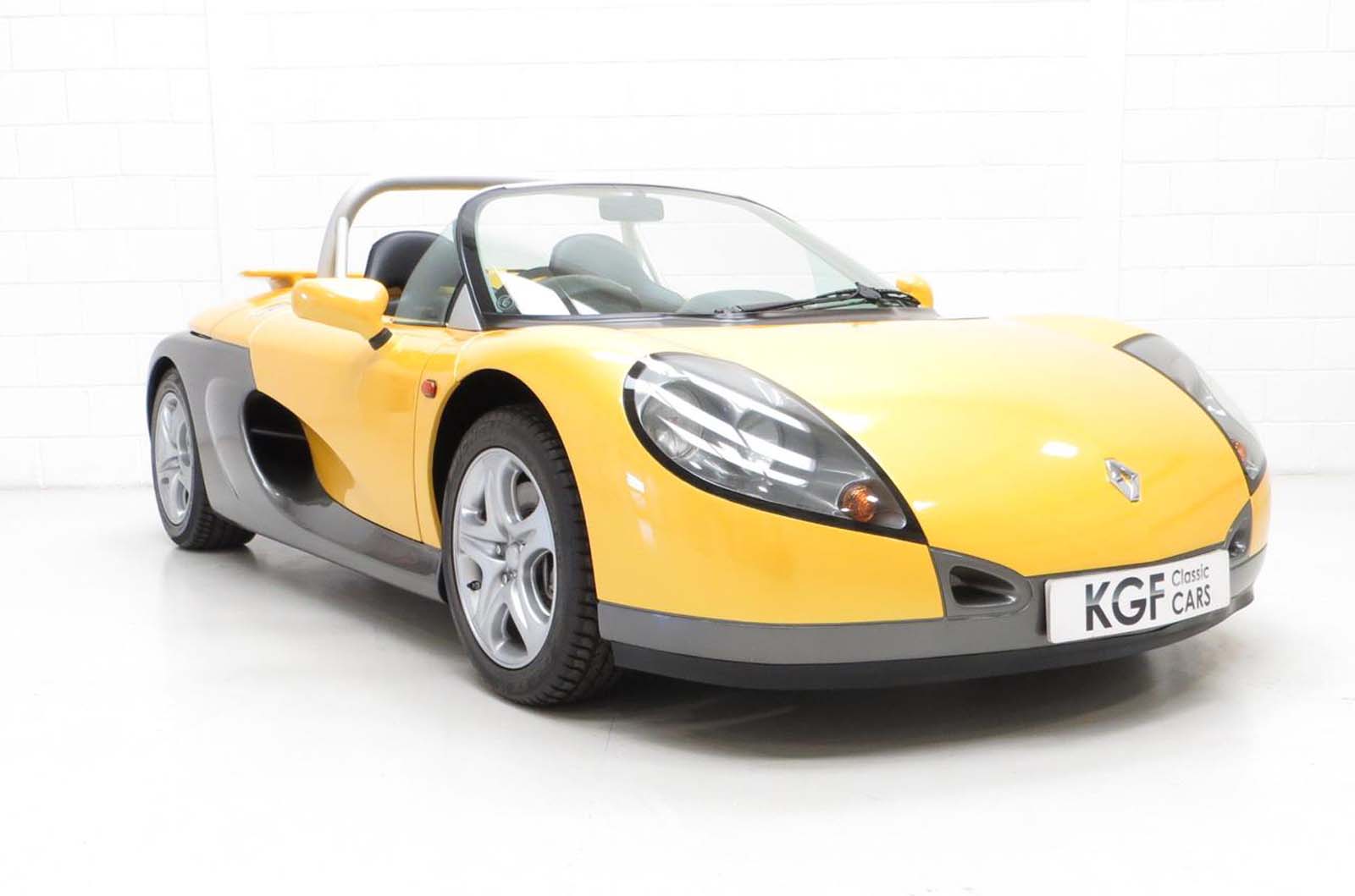 Renault sport spider s3415873 1