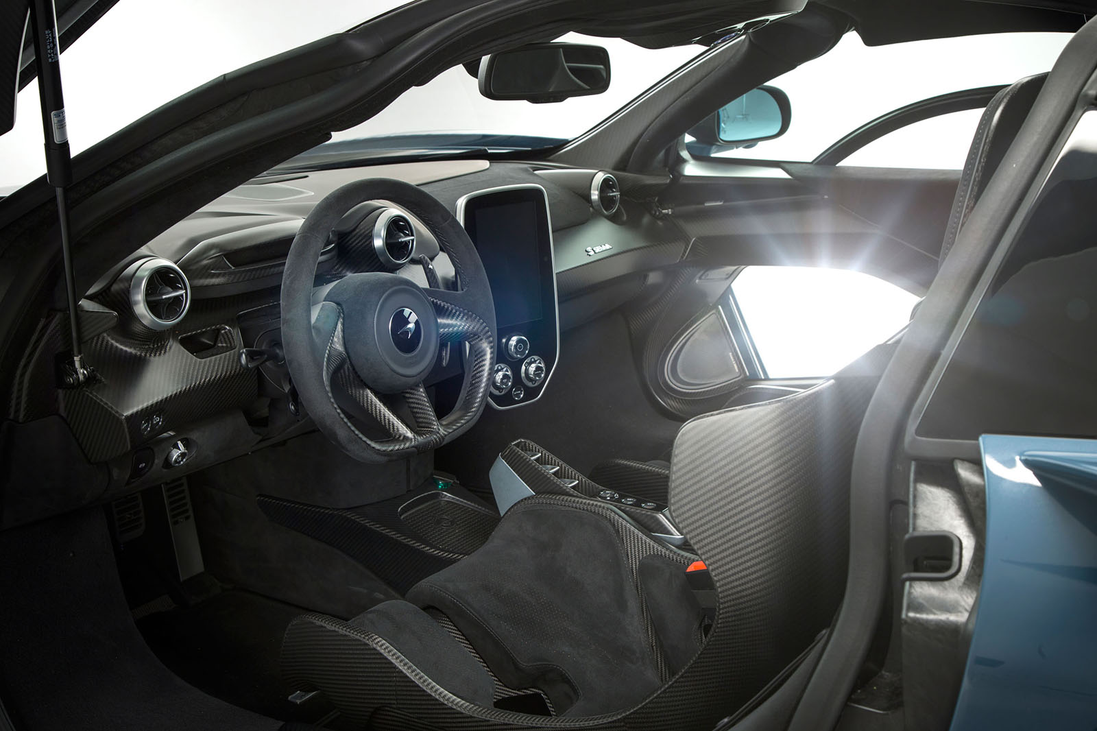 Senna 2018 sp 3434 1