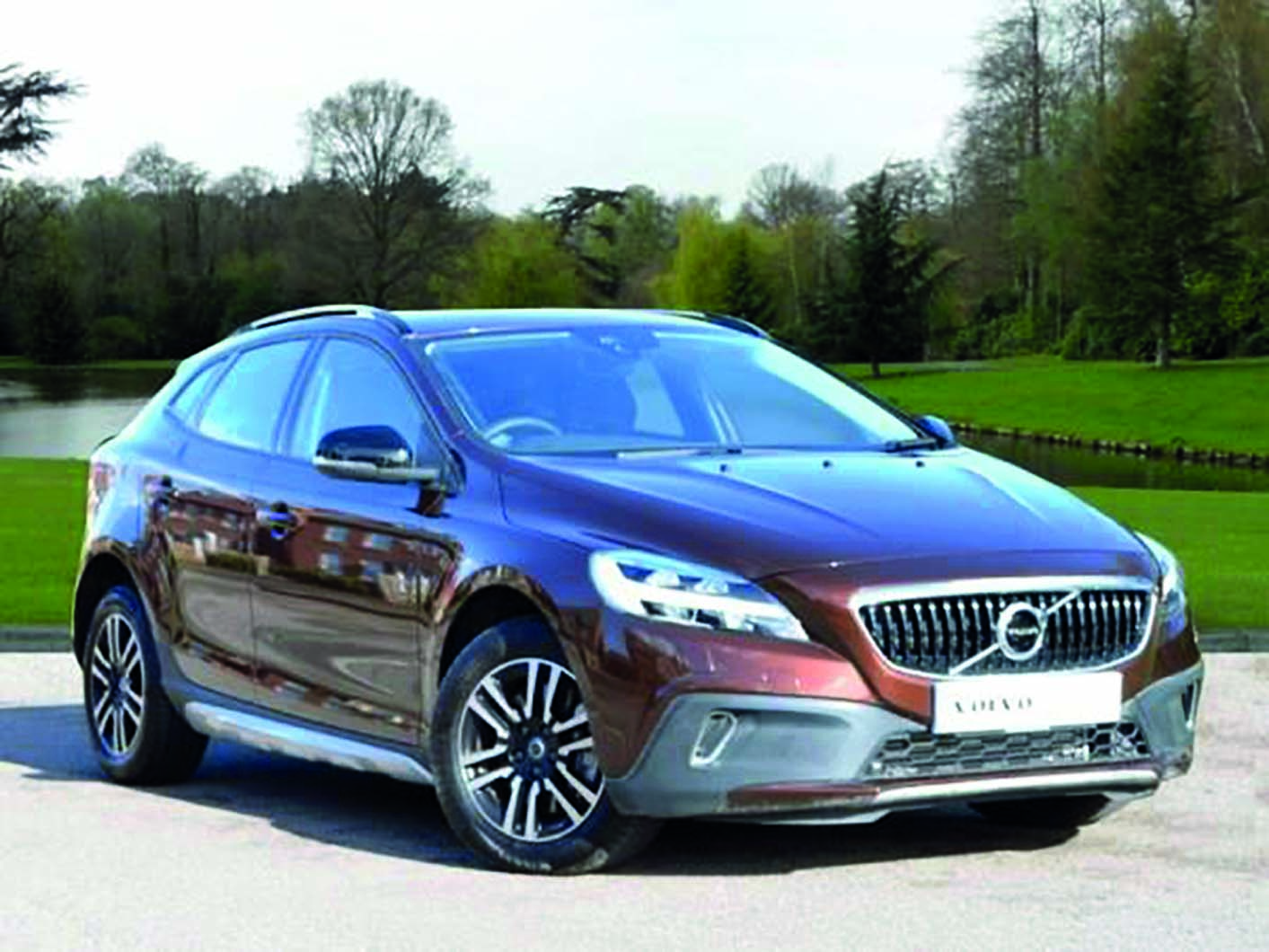 Volvo v40 d2 120 cross country nav plus 5dr 284883004 1