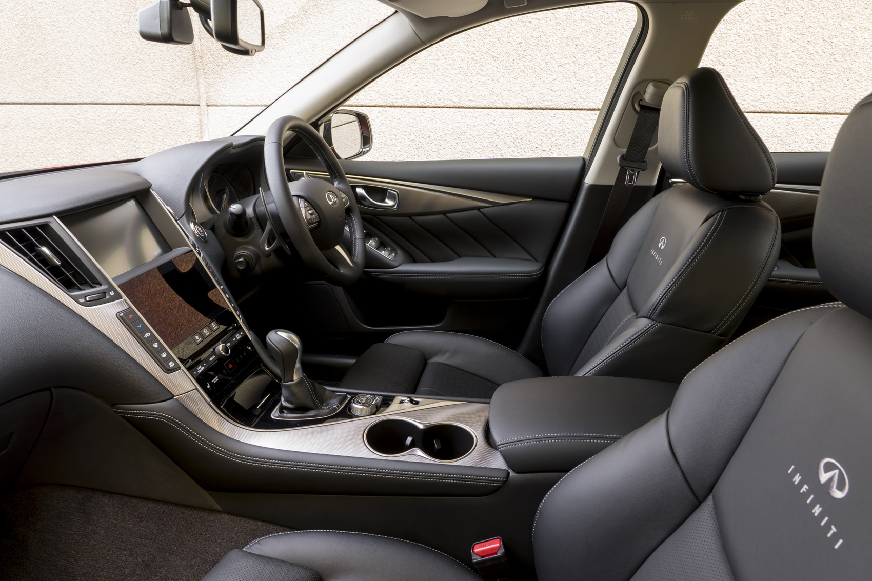 Infiniti Q50 interior