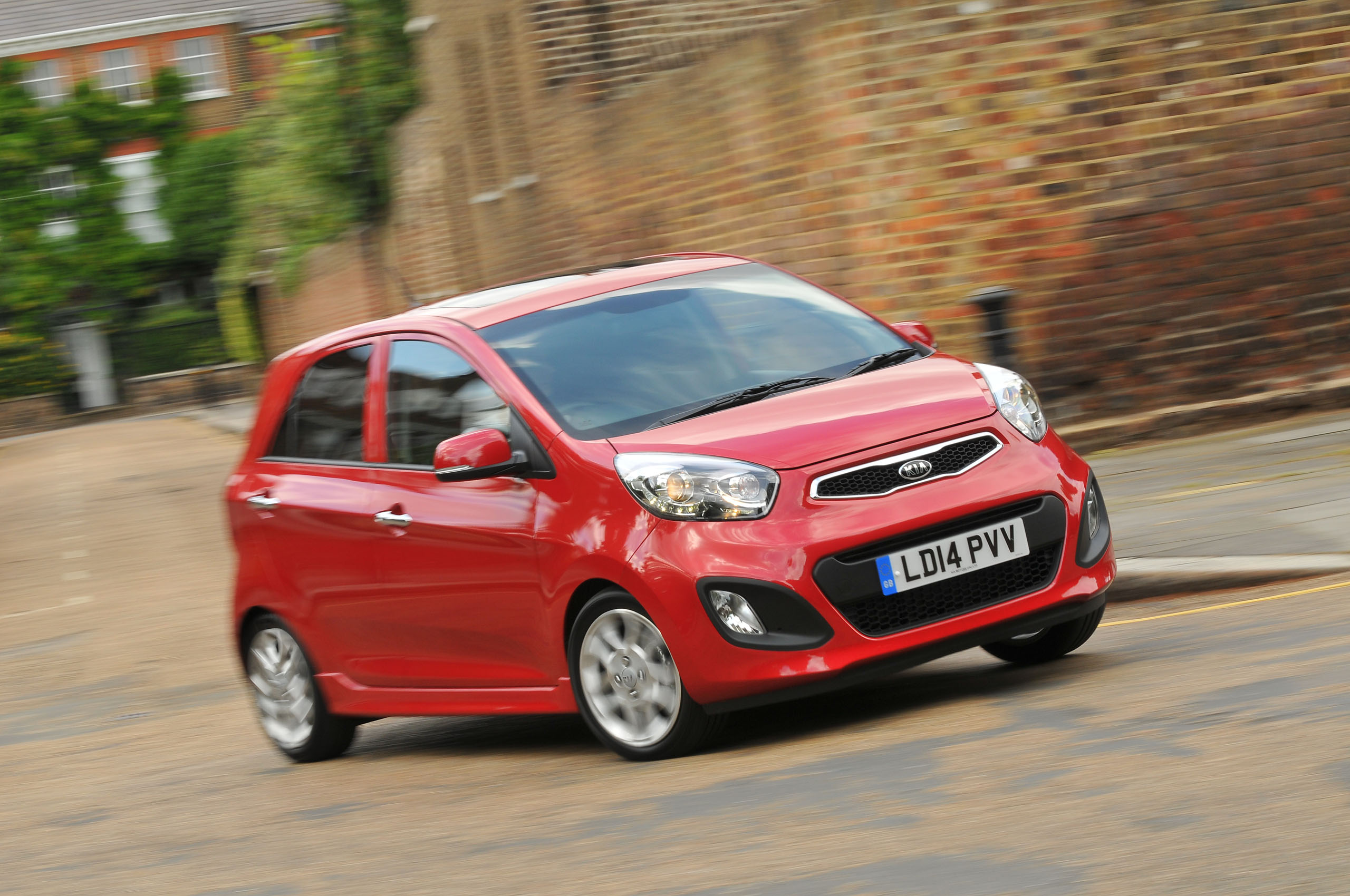 Kia Picanto cornering