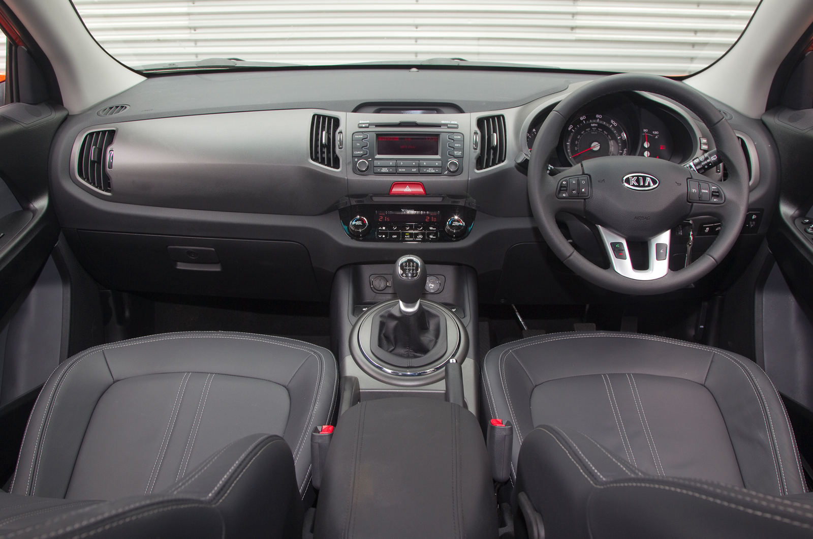 Kia Sportage dashboard