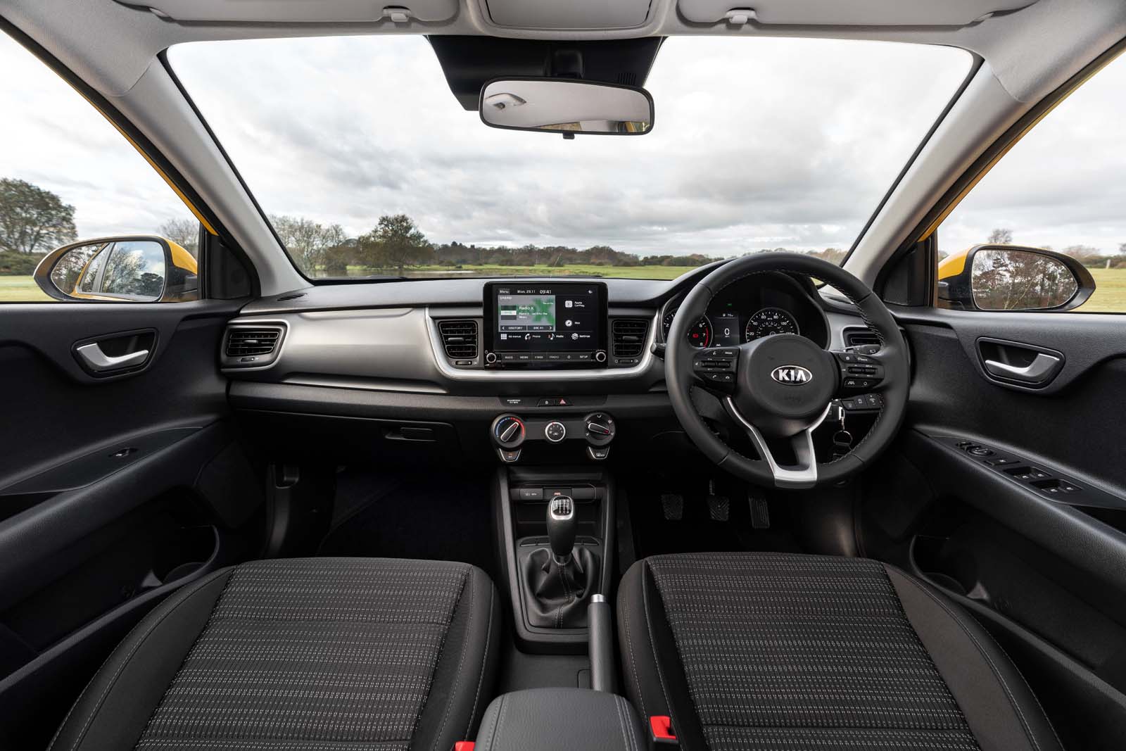 Kia Stonic interior wide