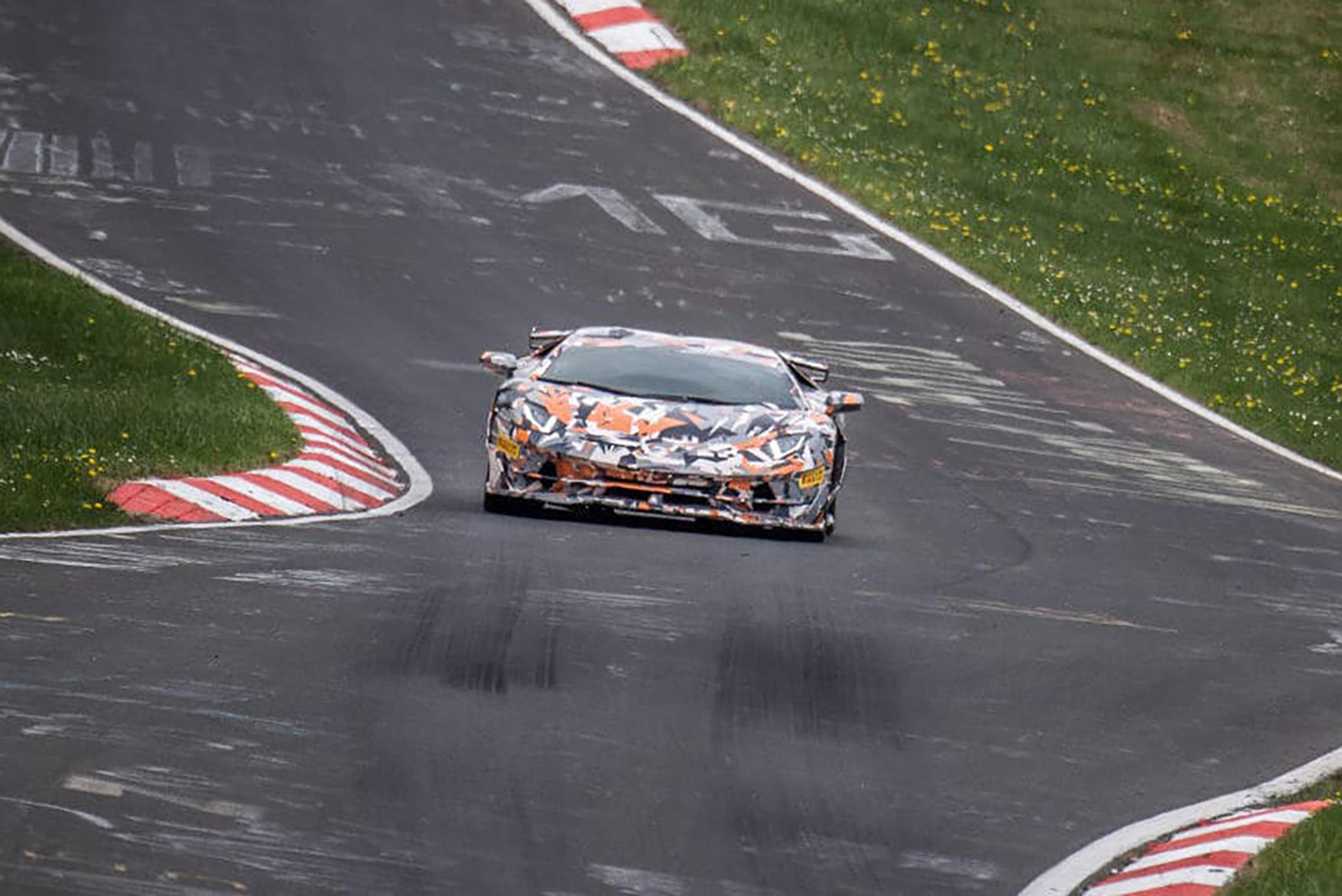 https://autocar-prod.codeenigma.net/nurburgring%20lap%20record%20Lamborghini%20Aventador