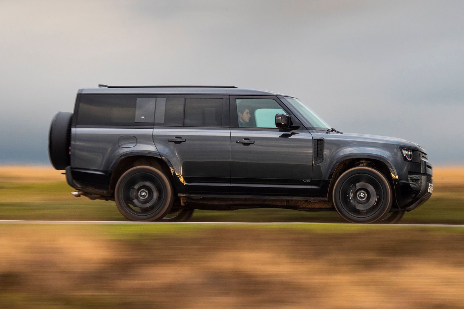 land rover defender v8 130 review 2023 02 panning side