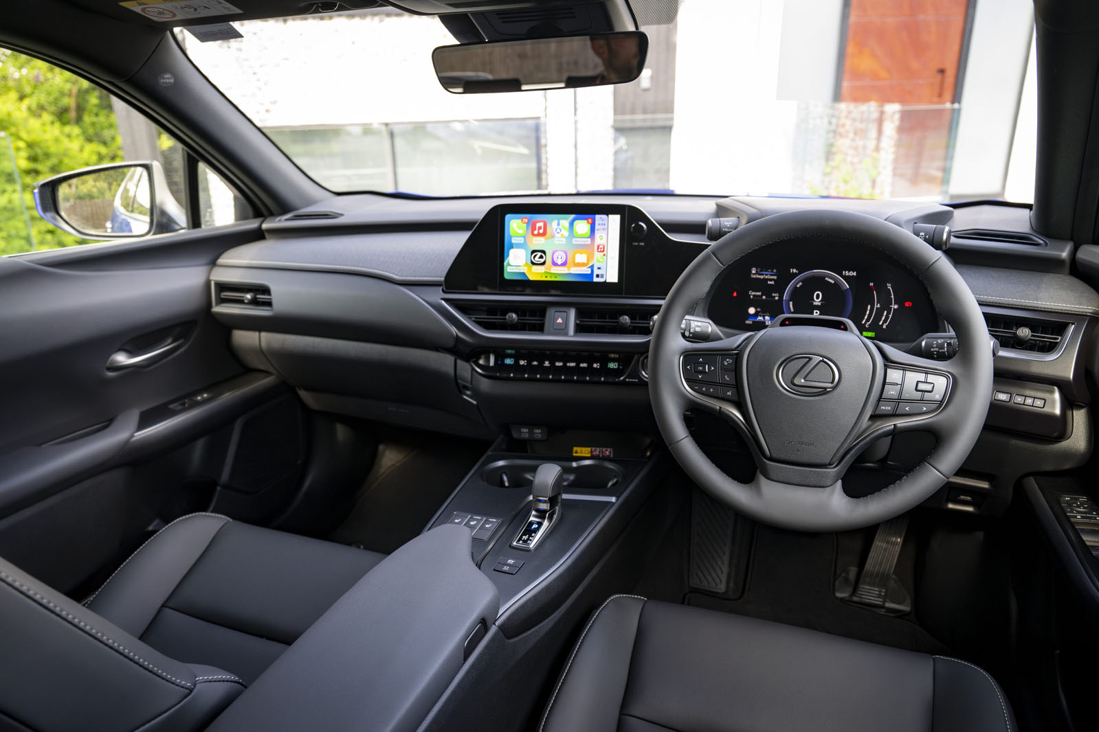 lexus ux300h review 2024 10 dash