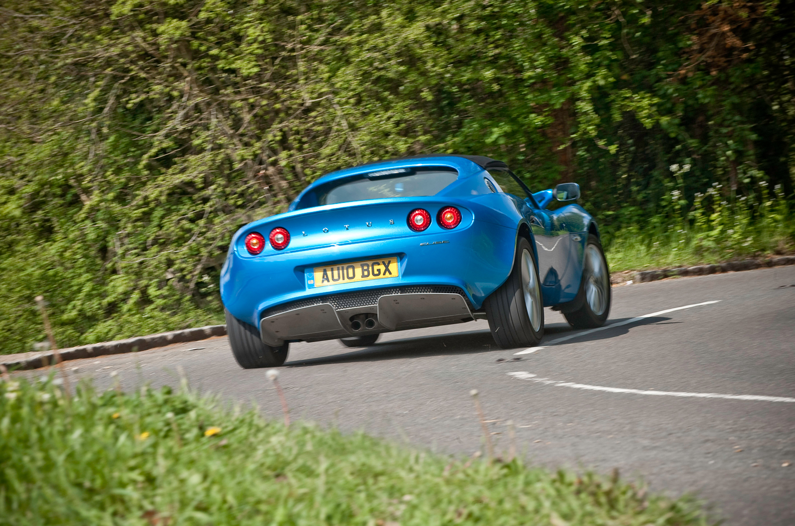 Lotus Elise rear cornering