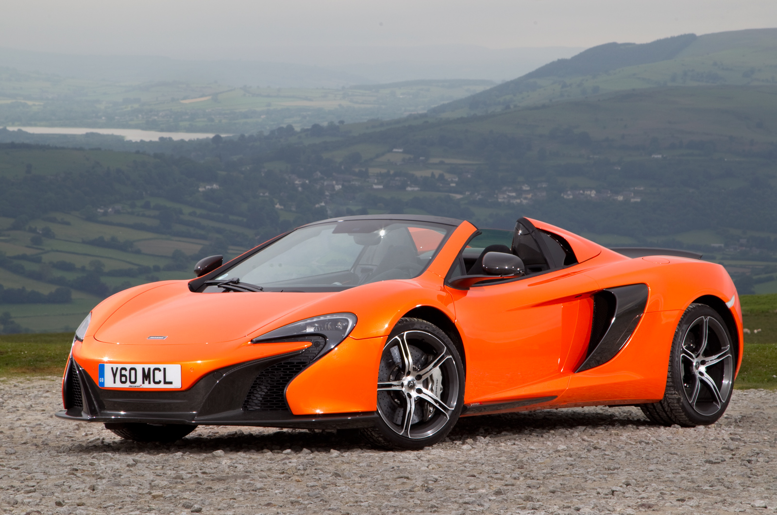 4.5 star McLaren 650S Spider