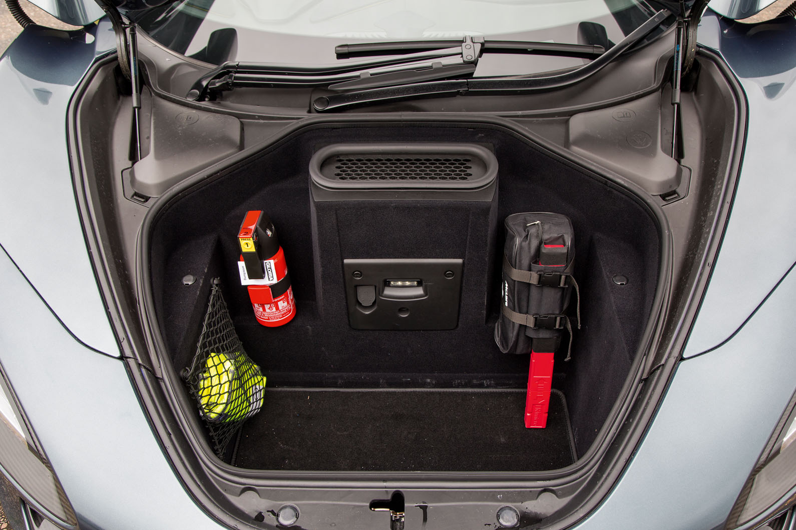 McLaren 720S boot space