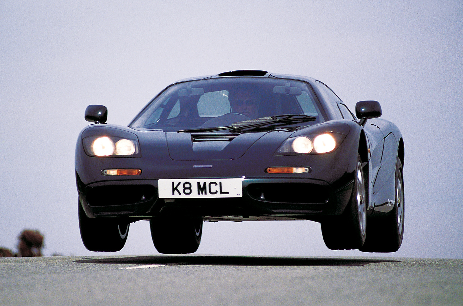 McLaren F1 getting air