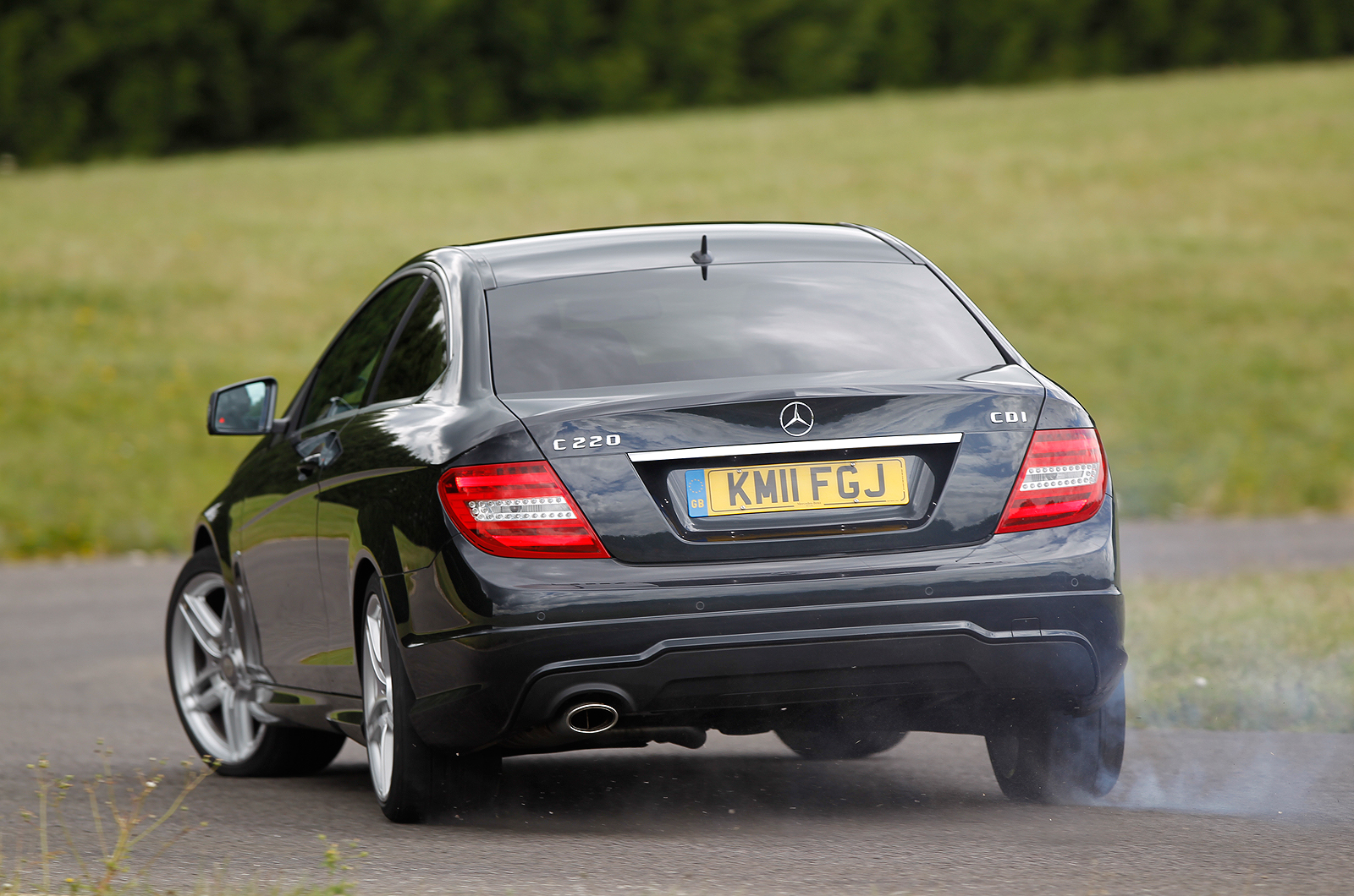 Mercedes-Benz C-Class Coupé rear cornering