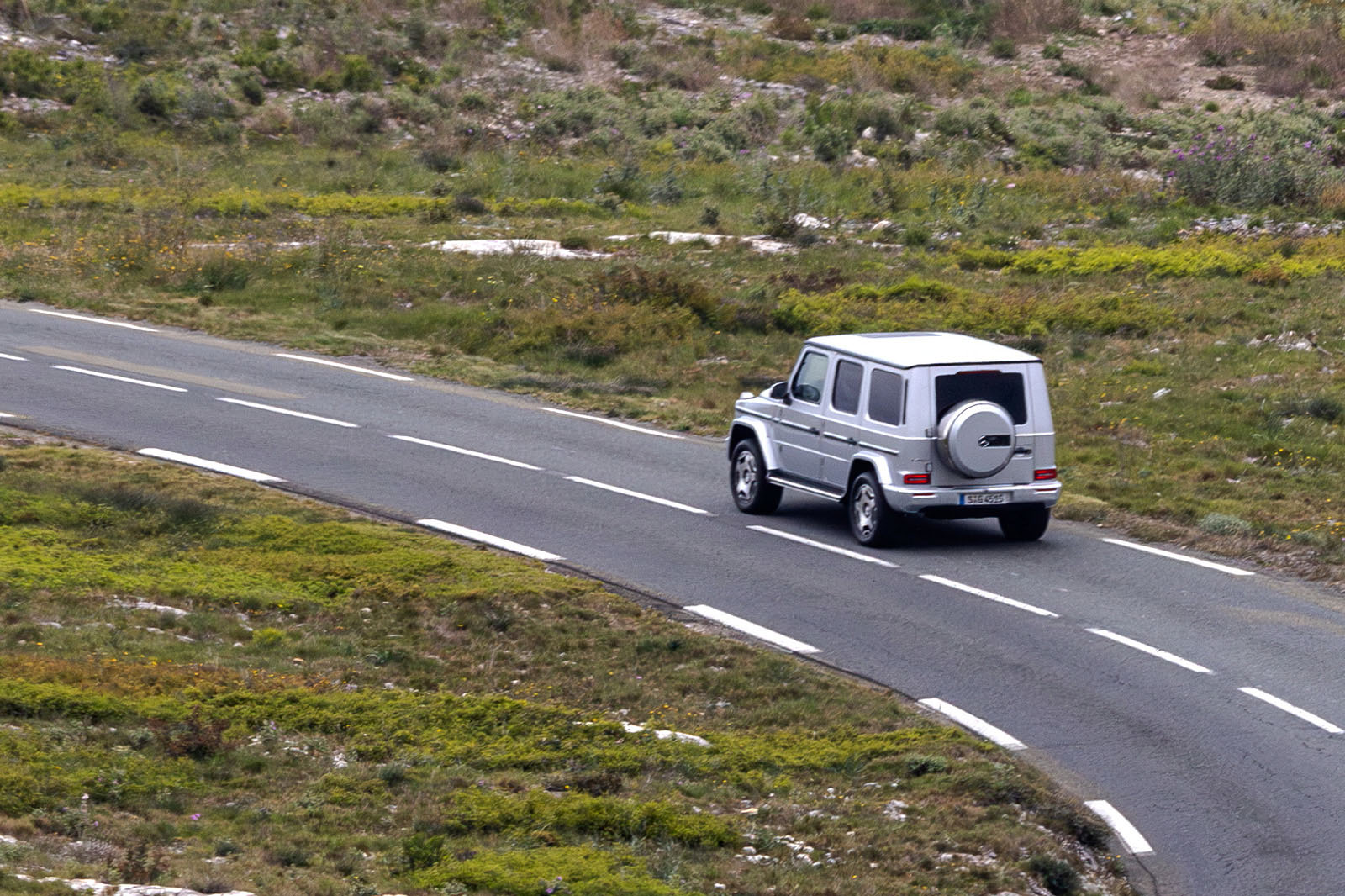 mercedes g450 review 2024 17 rear action