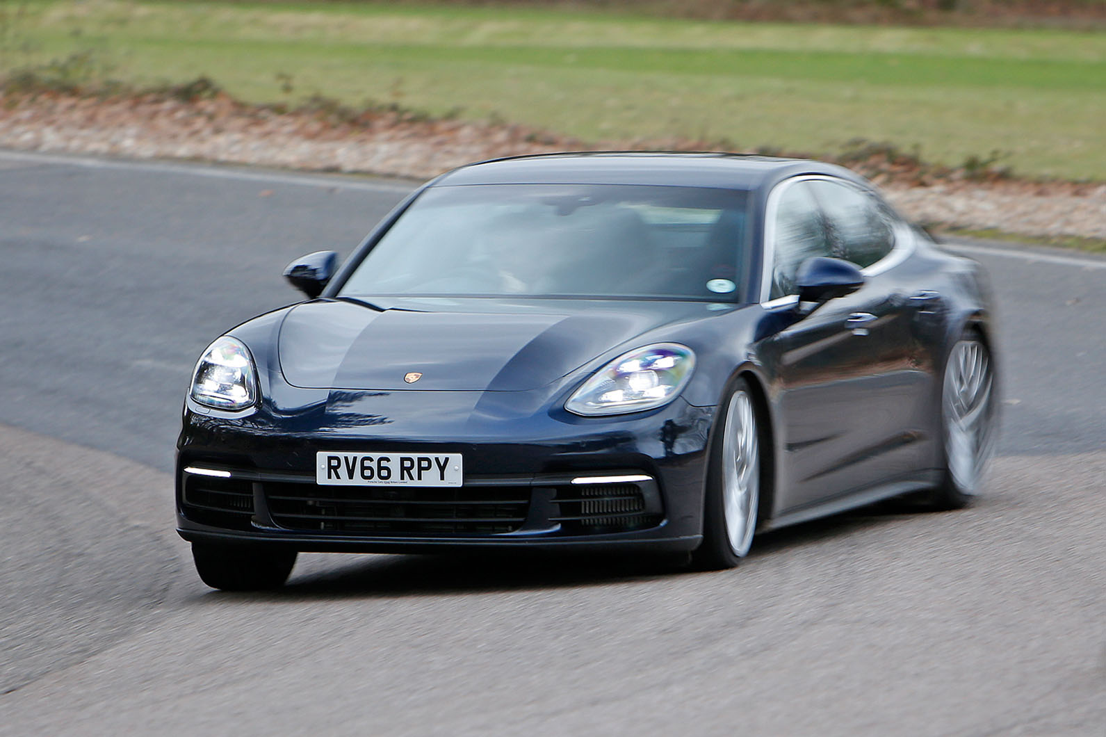 Porsche Panamera cornering