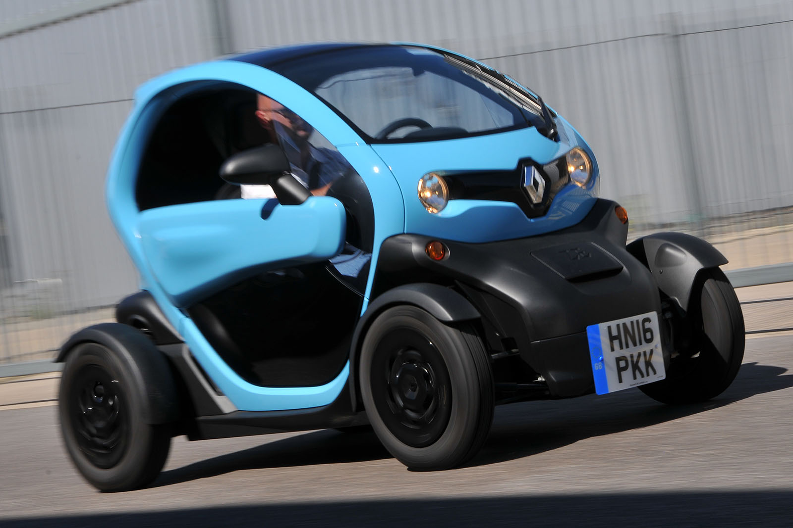 Renault Twizy front three quarter