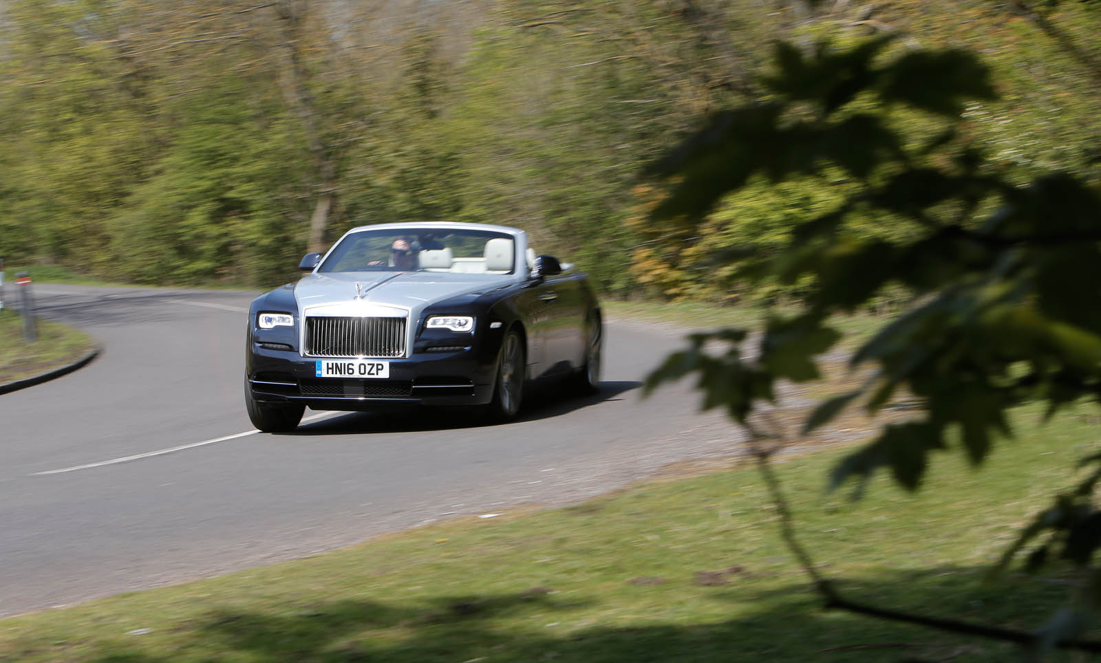 Rolls-Royce Dawn cornering