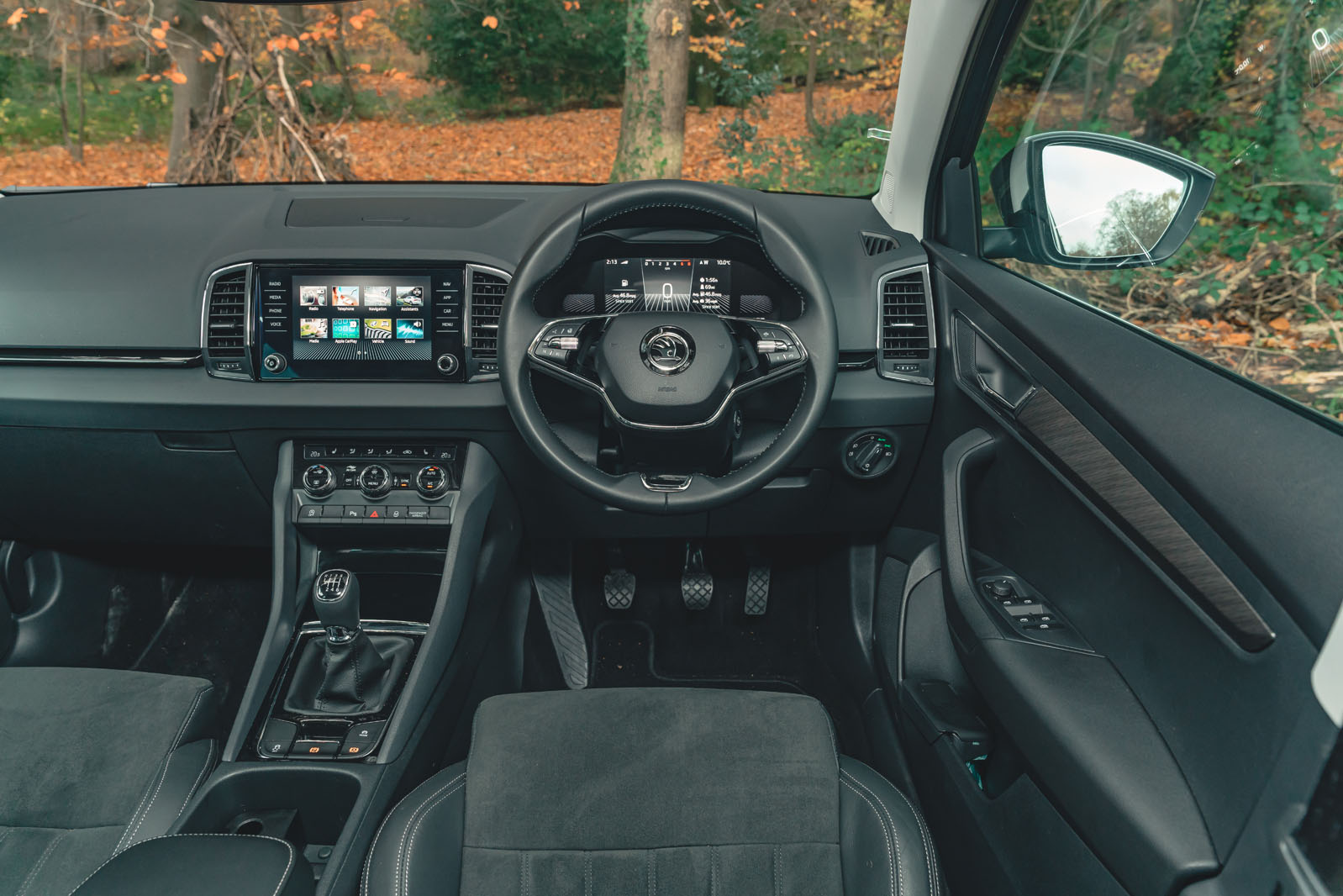 skoda karoq review 2023 11 dash