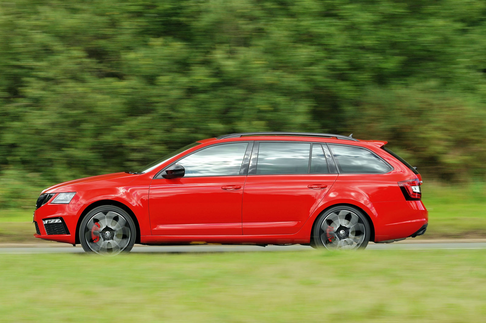 Skoda Octavia vRS 245 side profile