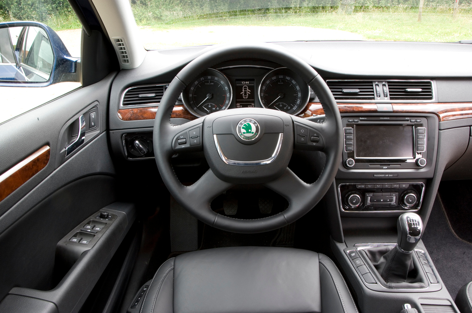 Skoda Superb dashboard