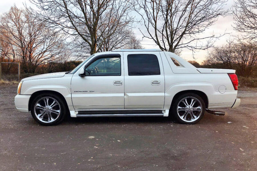 1 Cadillac escalade ext stationary side